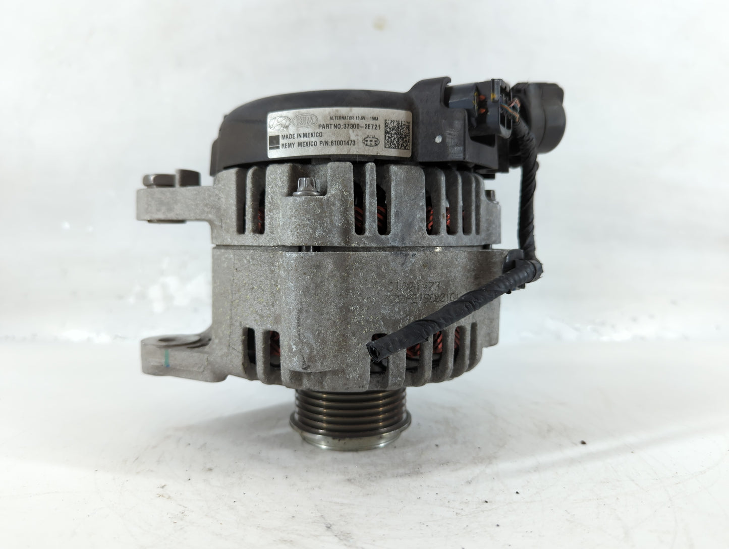 2017-2020 Hyundai Elantra Alternator Replacement Generator Charging Assembly Engine OEM P/N:37300-2E821 2627727 Fits OEM Used Auto Parts - Oemusedautoparts1.com