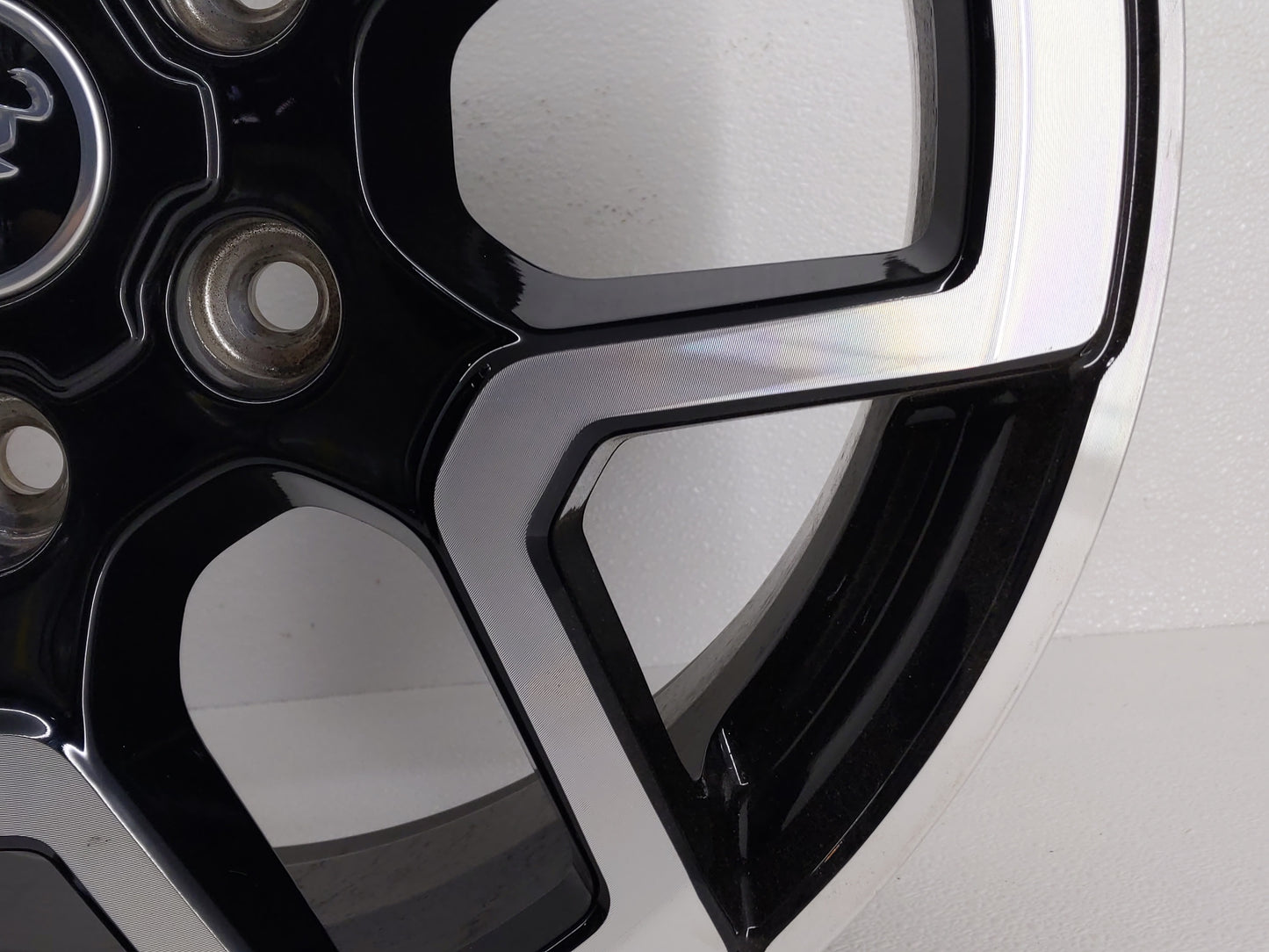 2021-2022 Ford Bronco Oem Wheel Rim - Oemusedautoparts1.com