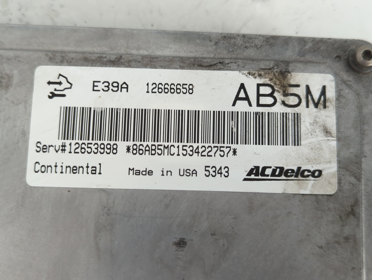 2013-2016 Buick Enclave PCM Engine Control Computer ECU ECM PCU OEM P/N:12666658 Fits Fits 2013 2014 2015 2016 OEM Used Auto Parts - Oemusedautoparts1.com