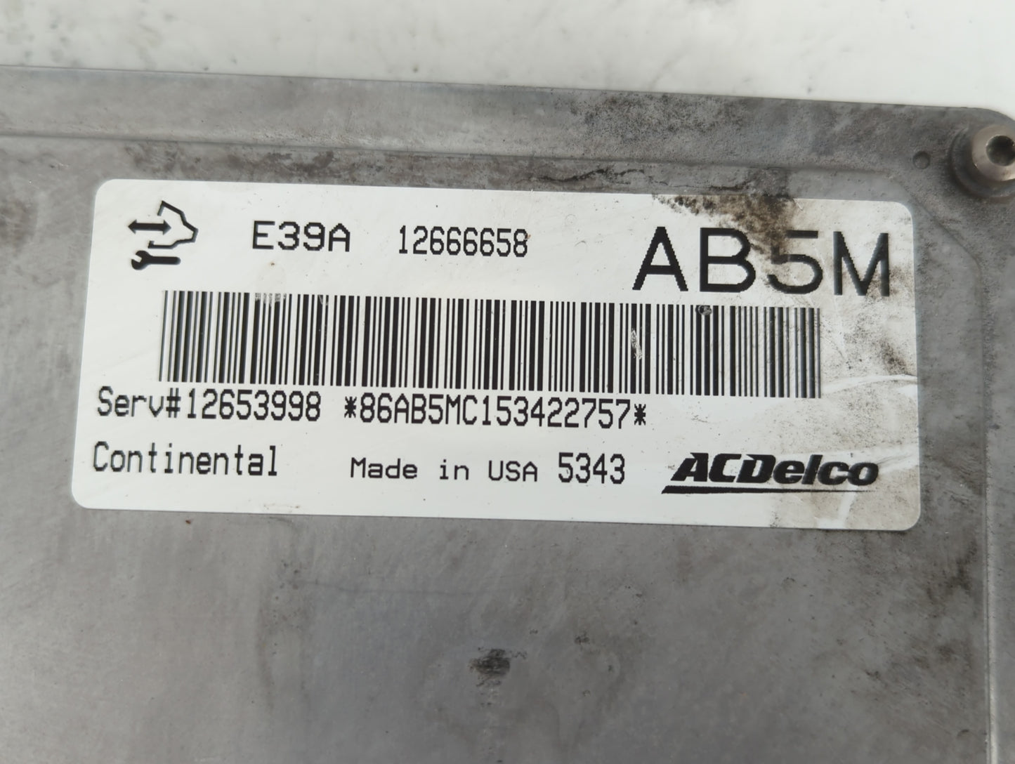 2013-2016 Buick Enclave PCM Engine Control Computer ECU ECM PCU OEM P/N:12666658 Fits Fits 2013 2014 2015 2016 OEM Used Auto Parts - Oemusedautoparts1.com
