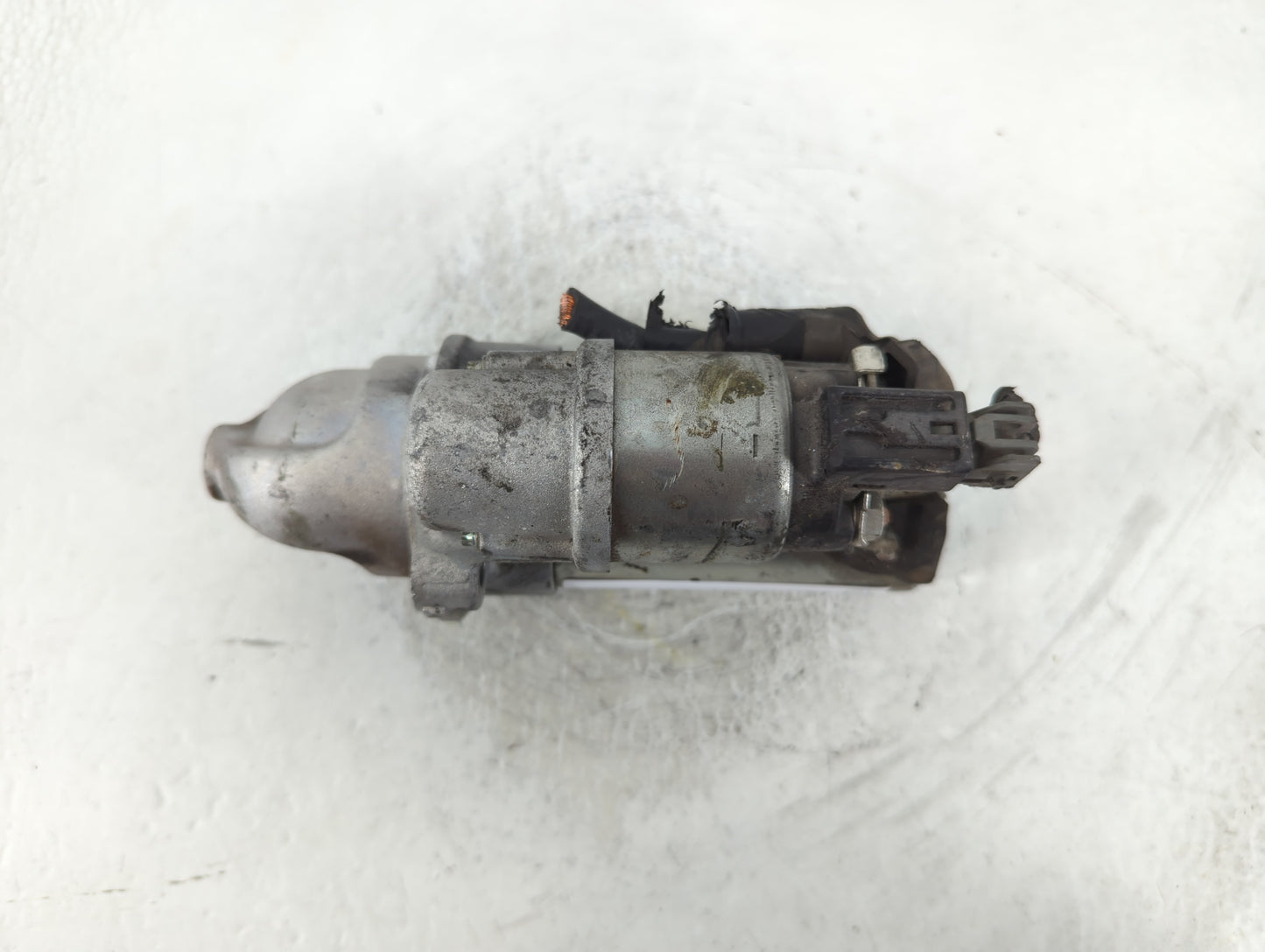 2014-2015 Kia Sorento Car Starter Motor Solenoid OEM P/N:8000621 36100-2G400 Fits Fits 2014 2015 2016 OEM Used Auto Parts - Oemusedautoparts1.com