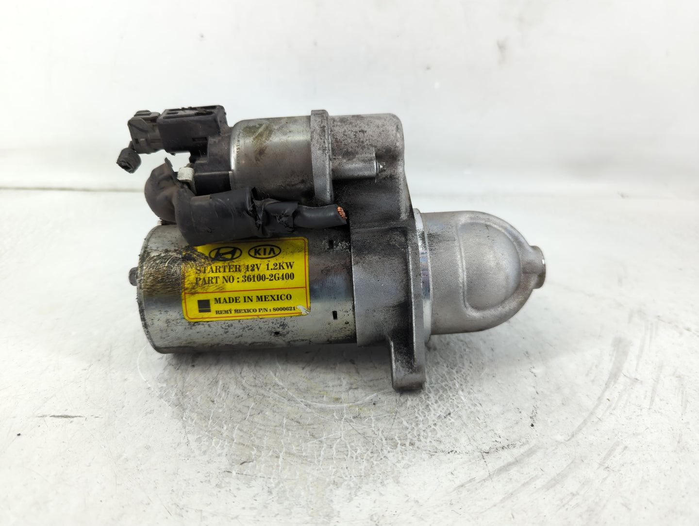 2014-2015 Kia Sorento Car Starter Motor Solenoid OEM P/N:8000621 36100-2G400 Fits Fits 2014 2015 2016 OEM Used Auto Parts - Oemusedautoparts1.com