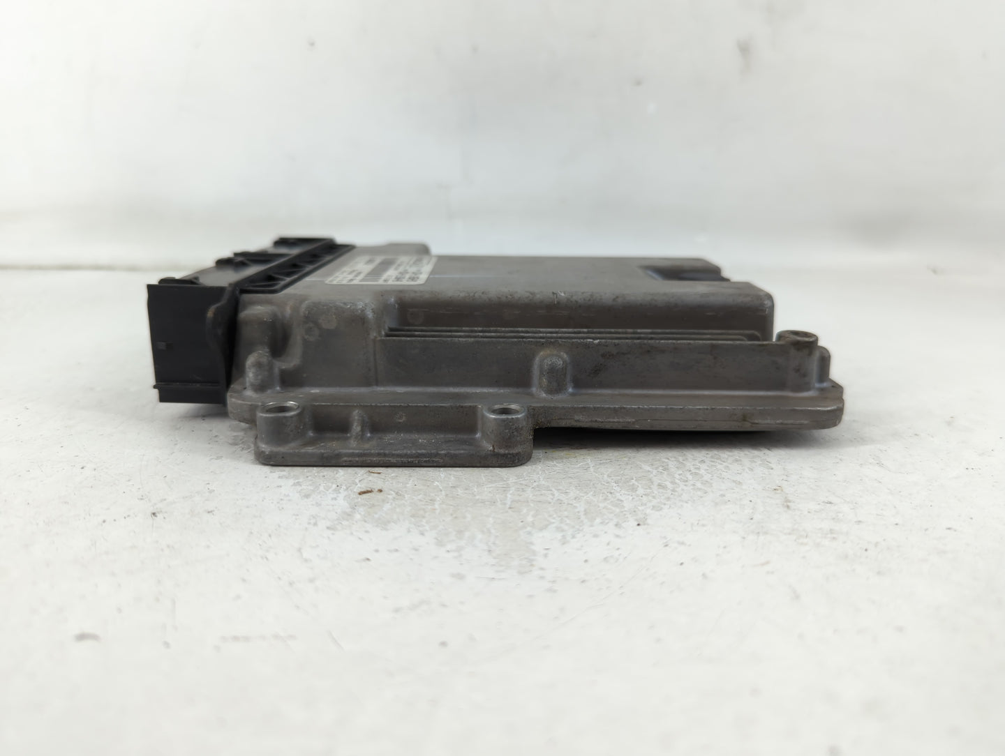 2013 Ford Fusion PCM Engine Control Computer ECU ECM PCU OEM P/N:DG1A-12B684-AB DS7A-12A650-SM, 0 261 S09 054, DS7A-12A650-SJ Fits OEM Used Auto Parts - Oemusedautoparts1.com