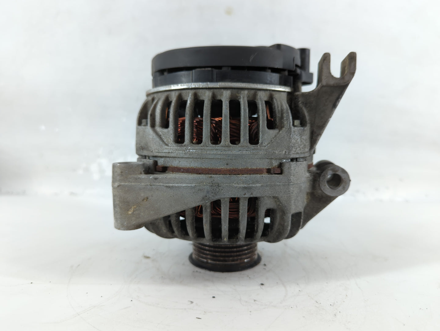 1999-2001 Oldsmobile Silhouette Alternator Replacement Generator Charging Assembly Engine OEM P/N:10 288 764 6 004 ML0 017 Fits OEM Used Auto Parts - Oemusedautoparts1.com