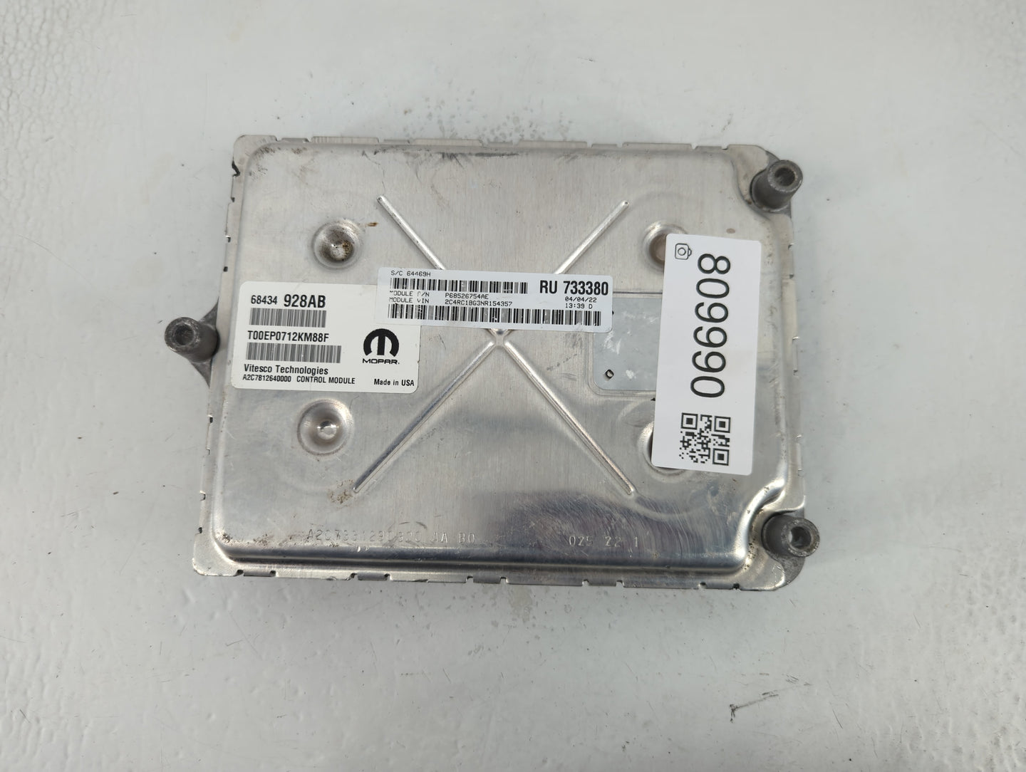 2020-2022 Chrysler Pacifica PCM Engine Control Computer ECU ECM PCU OEM P/N:68434928AB Fits Fits 2020 2021 2022 OEM Used Auto Parts - Oemusedautoparts1.com