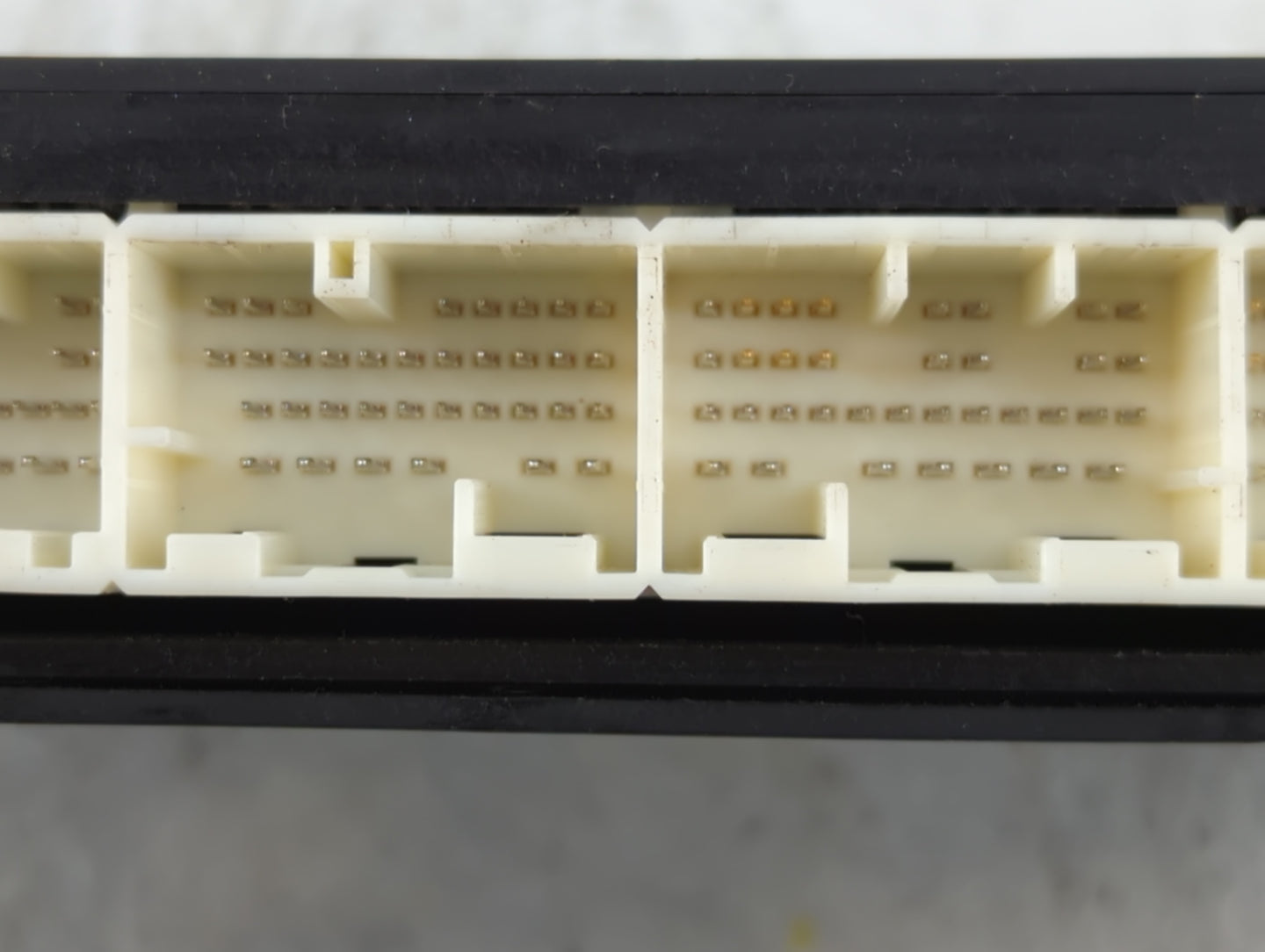 2014 Subaru Impreza PCM Engine Control Computer ECU ECM PCU OEM P/N:112700-5961 22756AG030 Fits OEM Used Auto Parts - Oemusedautoparts1.com