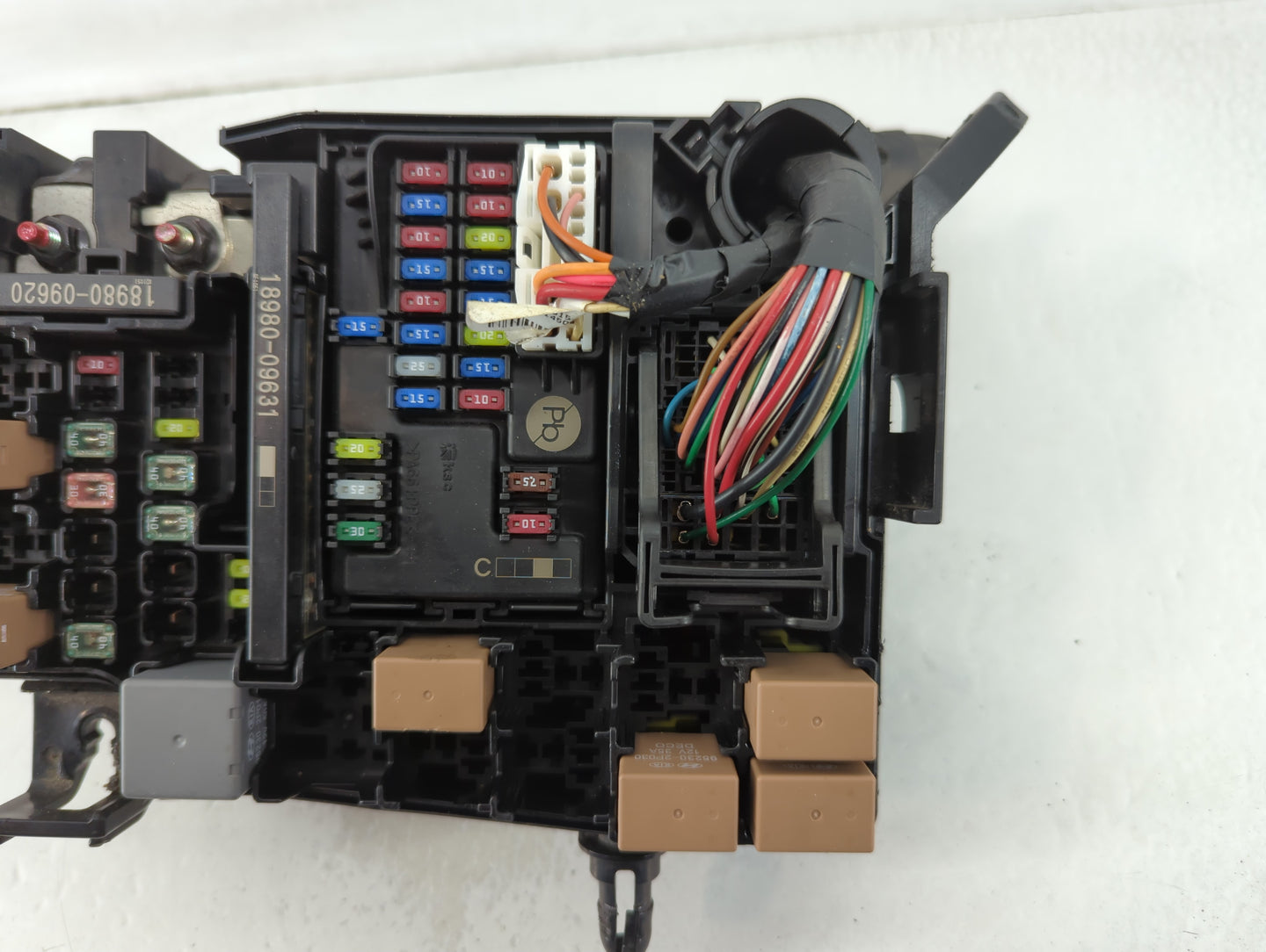 2018 Hyundai Elantra Fusebox Fuse Box Panel Relay Module P/N:91950-G3820 Fits OEM Used Auto Parts - Oemusedautoparts1.com