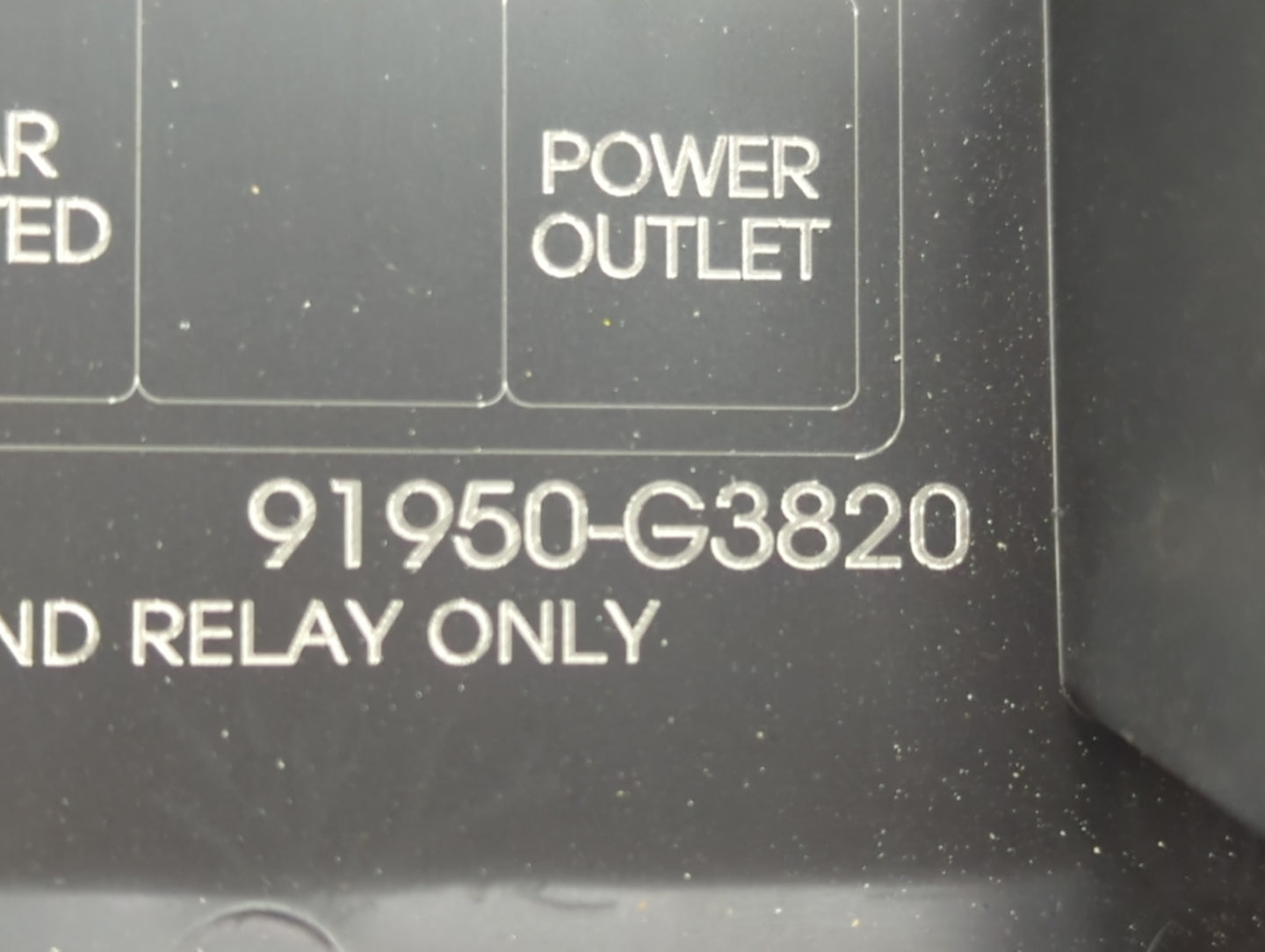 2018 Hyundai Elantra Fusebox Fuse Box Panel Relay Module P/N:91950-G3820 Fits OEM Used Auto Parts - Oemusedautoparts1.com