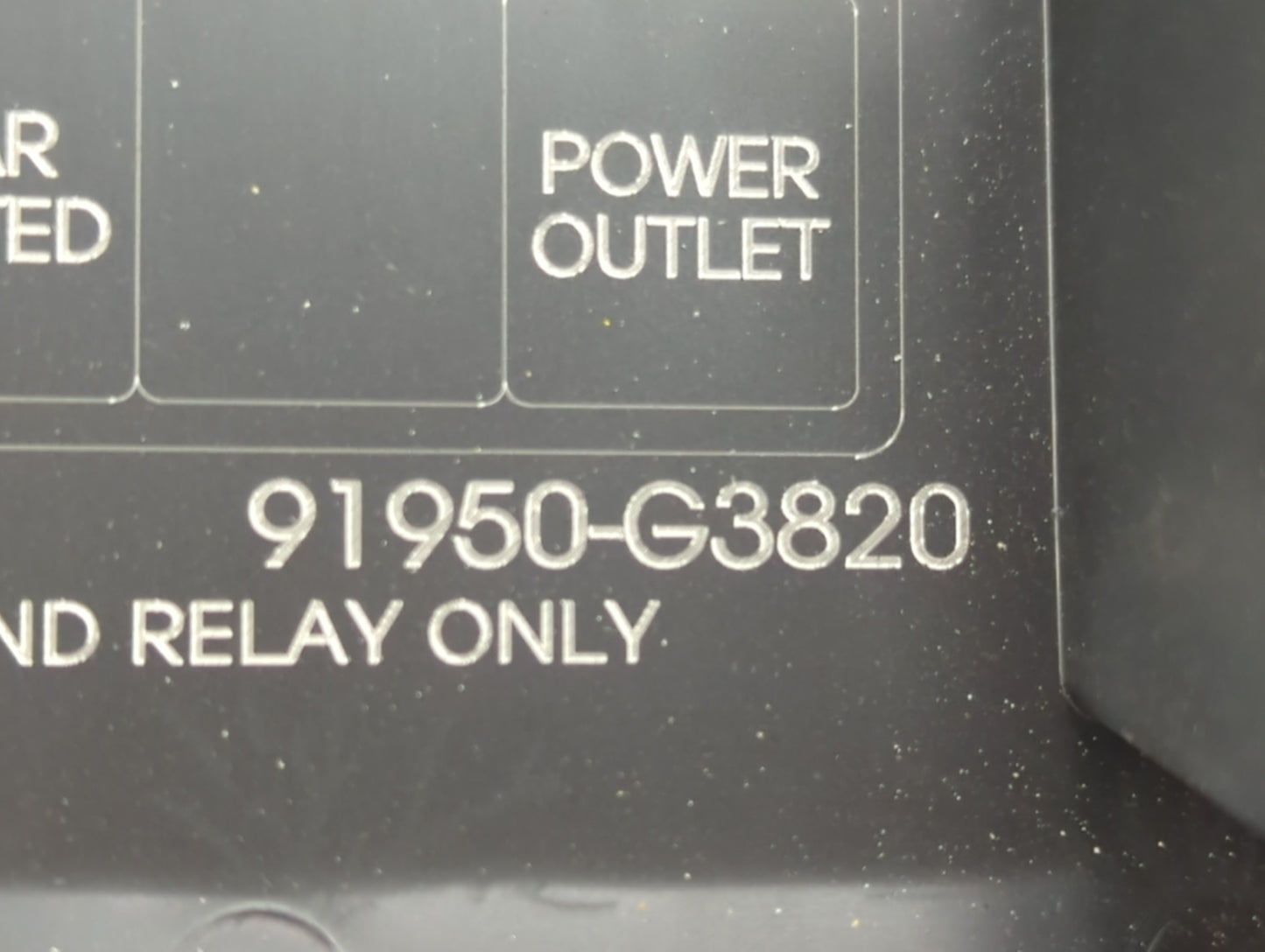 2018 Hyundai Elantra Fusebox Fuse Box Panel Relay Module P/N:91950-G3820 Fits OEM Used Auto Parts - Oemusedautoparts1.com