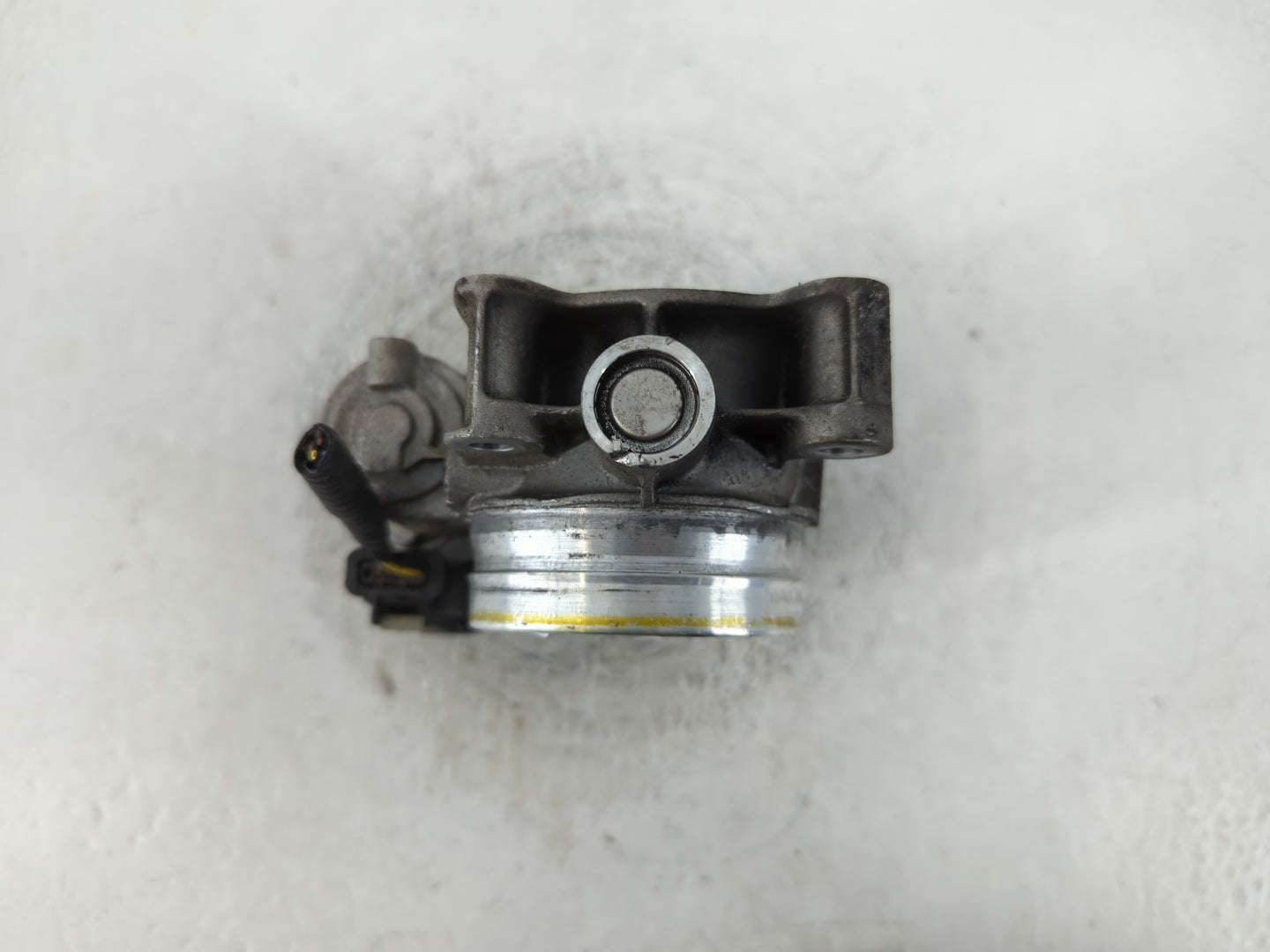 2013-2018 Cadillac Ats Throttle Body P/N:12627067DA Fits Fits 2013 2014 2015 2016 2017 2018 2019 2020 2021 OEM Used Auto Parts - Oemusedautoparts1.com