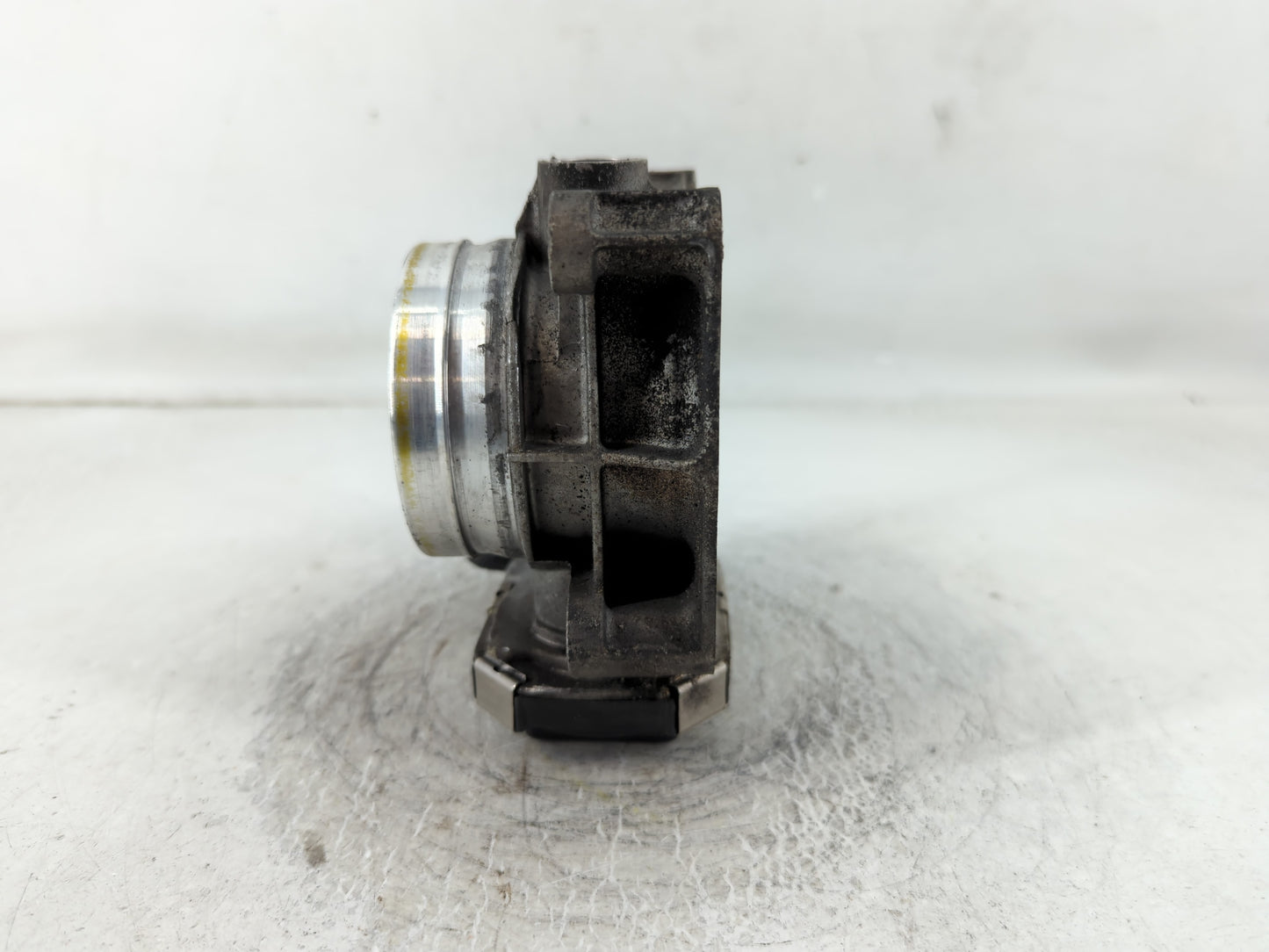 2013-2018 Cadillac Ats Throttle Body P/N:12627067DA Fits Fits 2013 2014 2015 2016 2017 2018 2019 2020 2021 OEM Used Auto Parts - Oemusedautoparts1.com