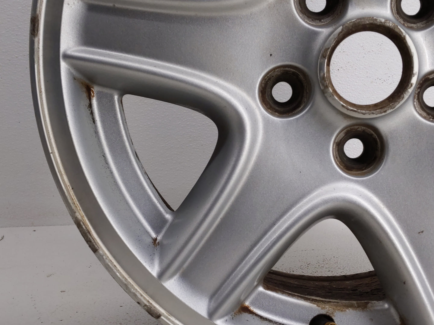 2003-2007 Jeep Liberty Oem Wheel Rim - Oemusedautoparts1.com