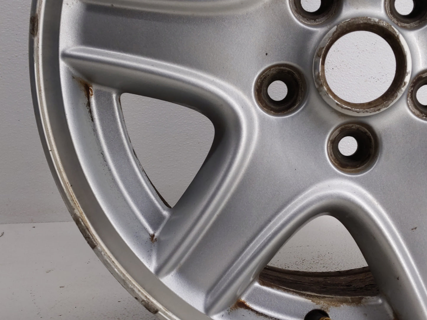 2003-2007 Jeep Liberty Oem Wheel Rim - Oemusedautoparts1.com