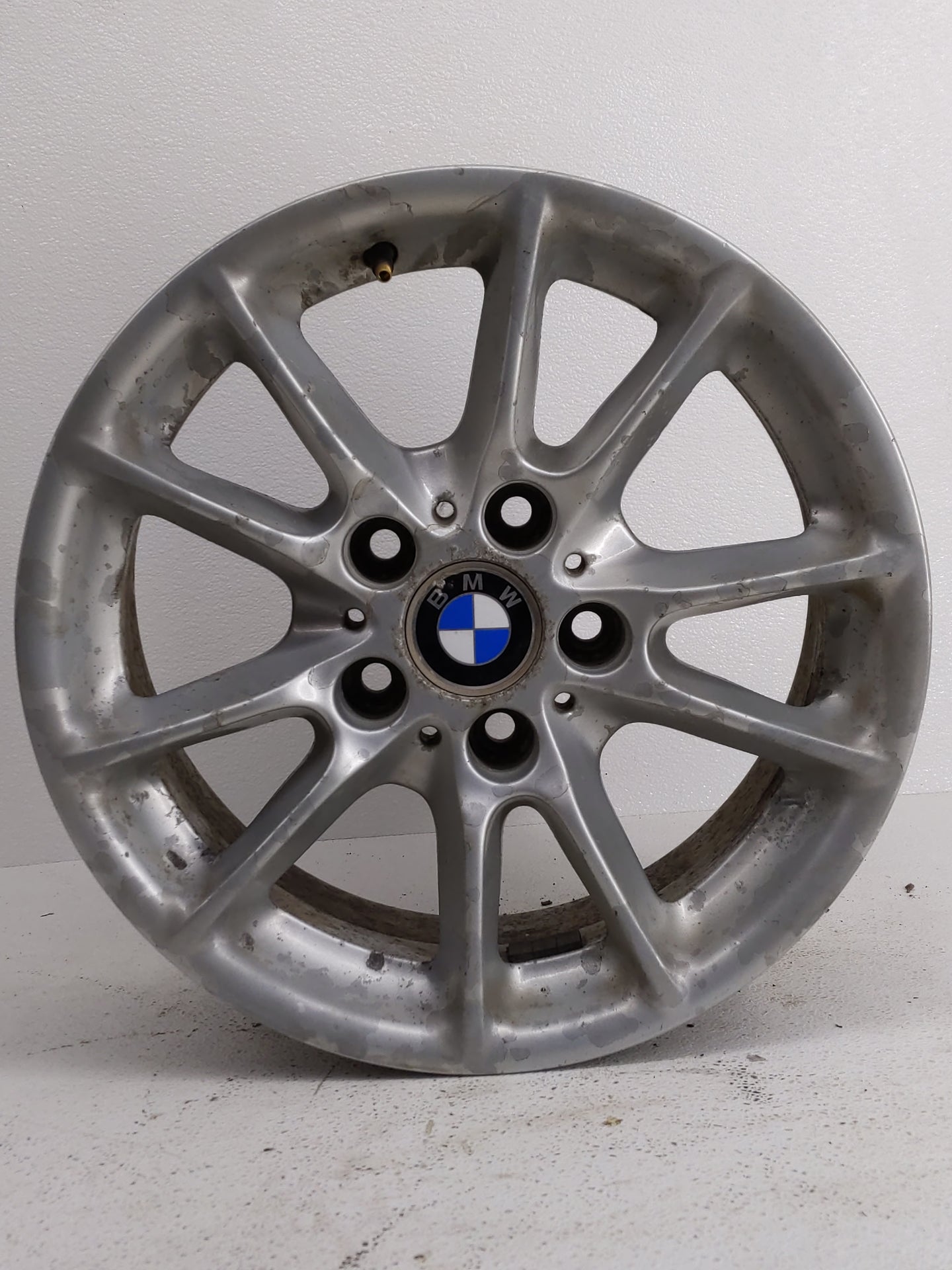 2001-2003 Bmw 525i Oem Wheel Rim - Oemusedautoparts1.com