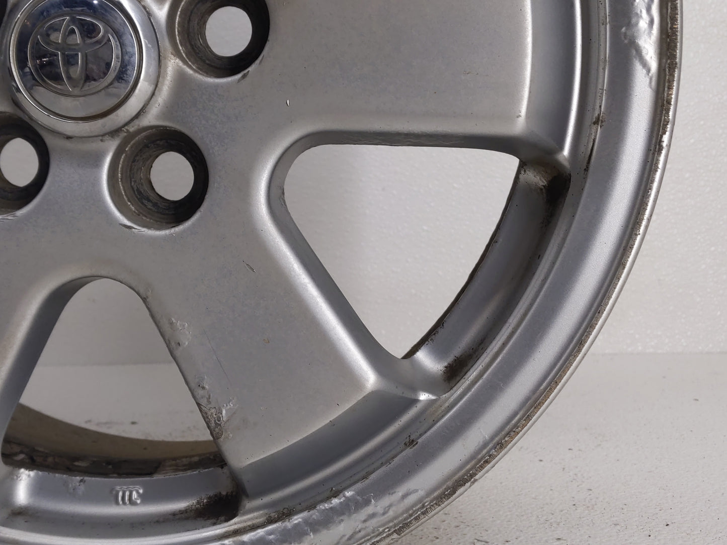 2004-2009 Toyota Prius Oem Wheel Rim - Oemusedautoparts1.com