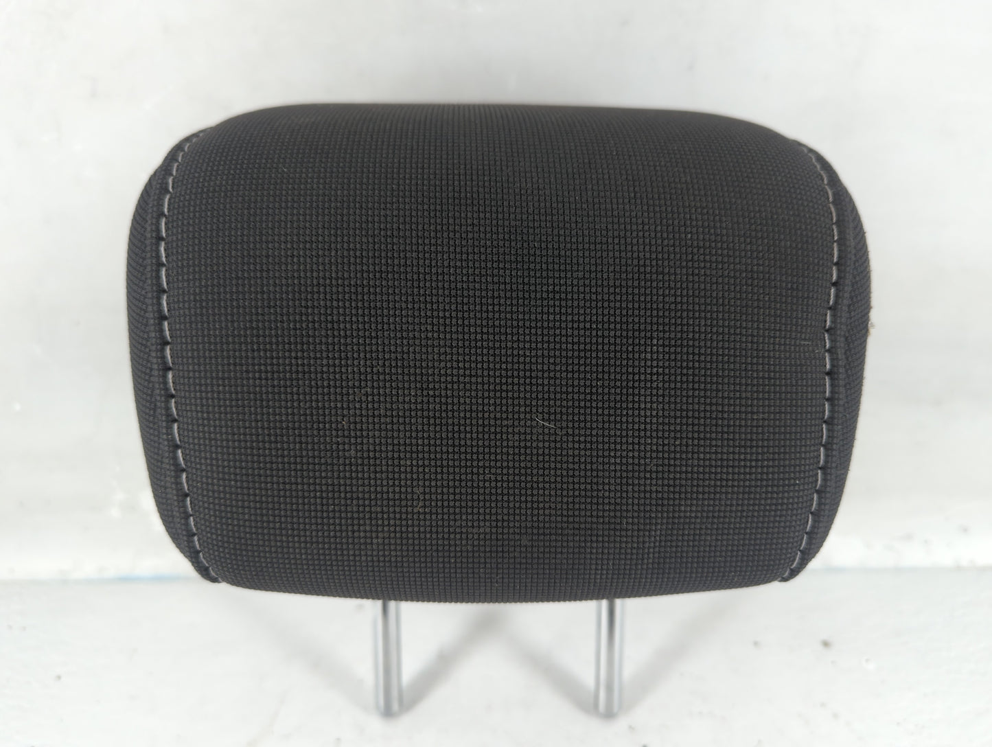 2016-2019 Ford Escape Headrest Head Rest Rear Center Seat Fits Fits 2016 2017 2018 2019 OEM Used Auto Parts - Oemusedautoparts1.com