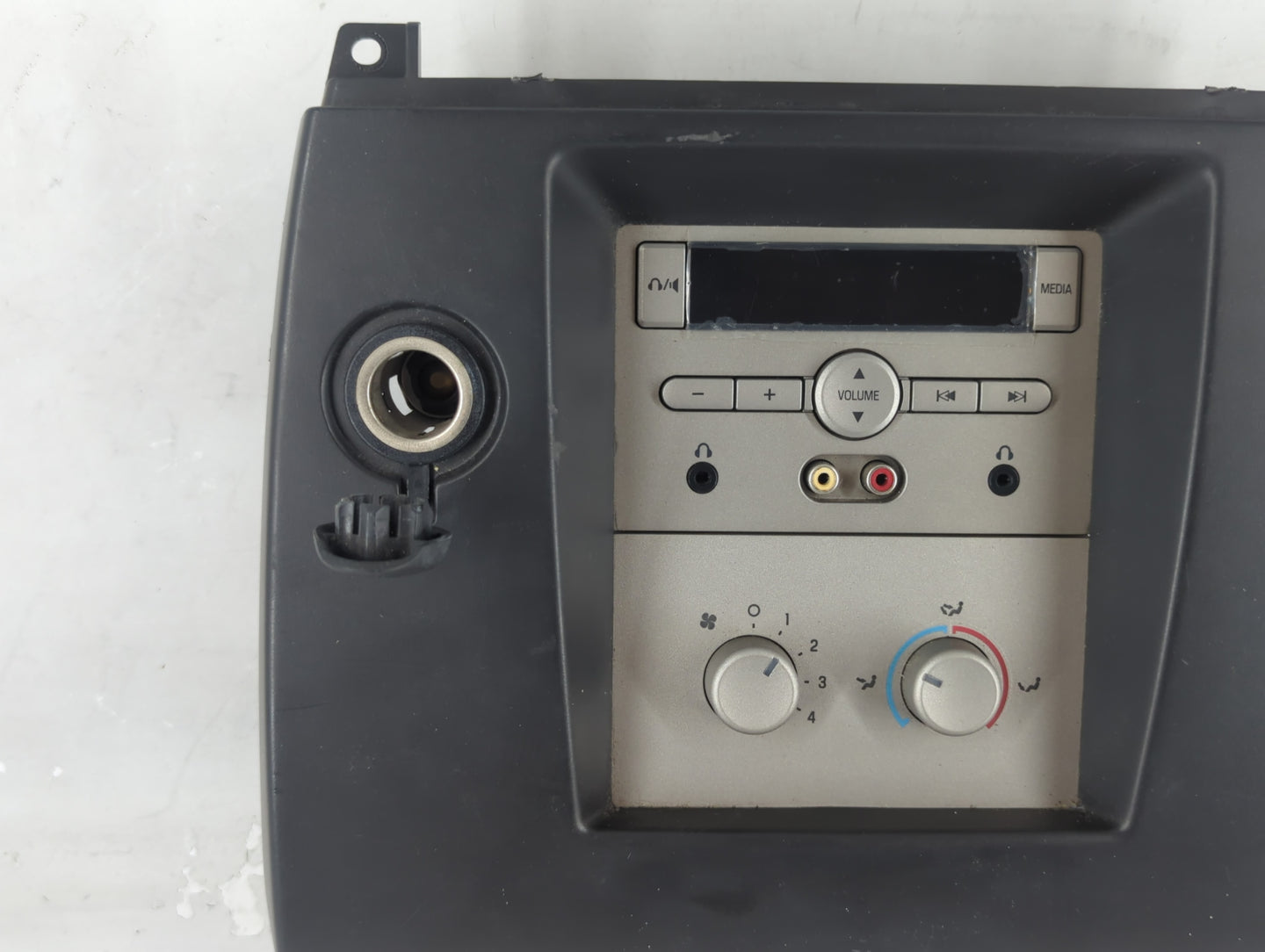 2007 Lincoln Navigator Climate Control Module Temperature AC/Heater Replacement P/N:7L7T-19A164-AB Fits OEM Used Auto Parts - Oemusedautoparts1.com
