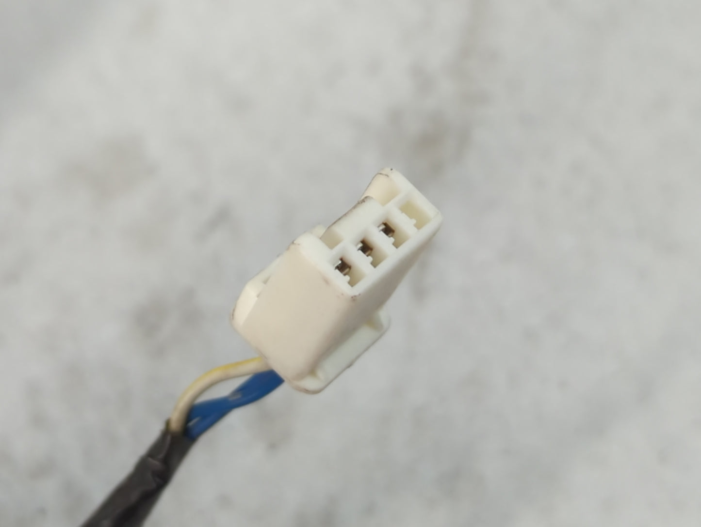 2018 Honda Hr-V Side Mirror Replacement Passenger Right View Door Mirror Fits OEM Used Auto Parts - Oemusedautoparts1.com