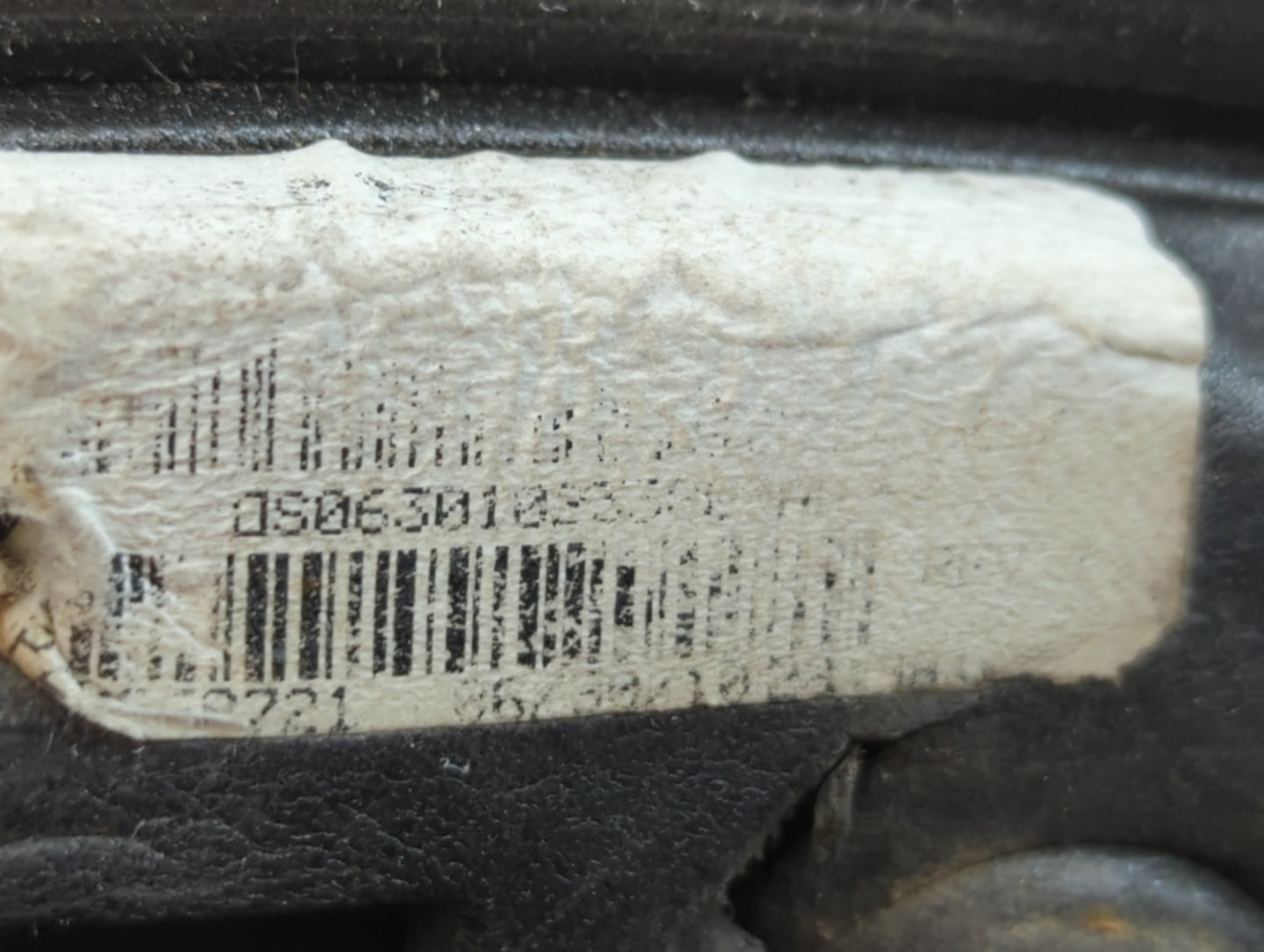 2010-2011 Gmc Terrain Side Mirror Replacement Driver Left View Door Mirror Fits Fits 2010 2011 OEM Used Auto Parts - Oemusedautoparts1.com