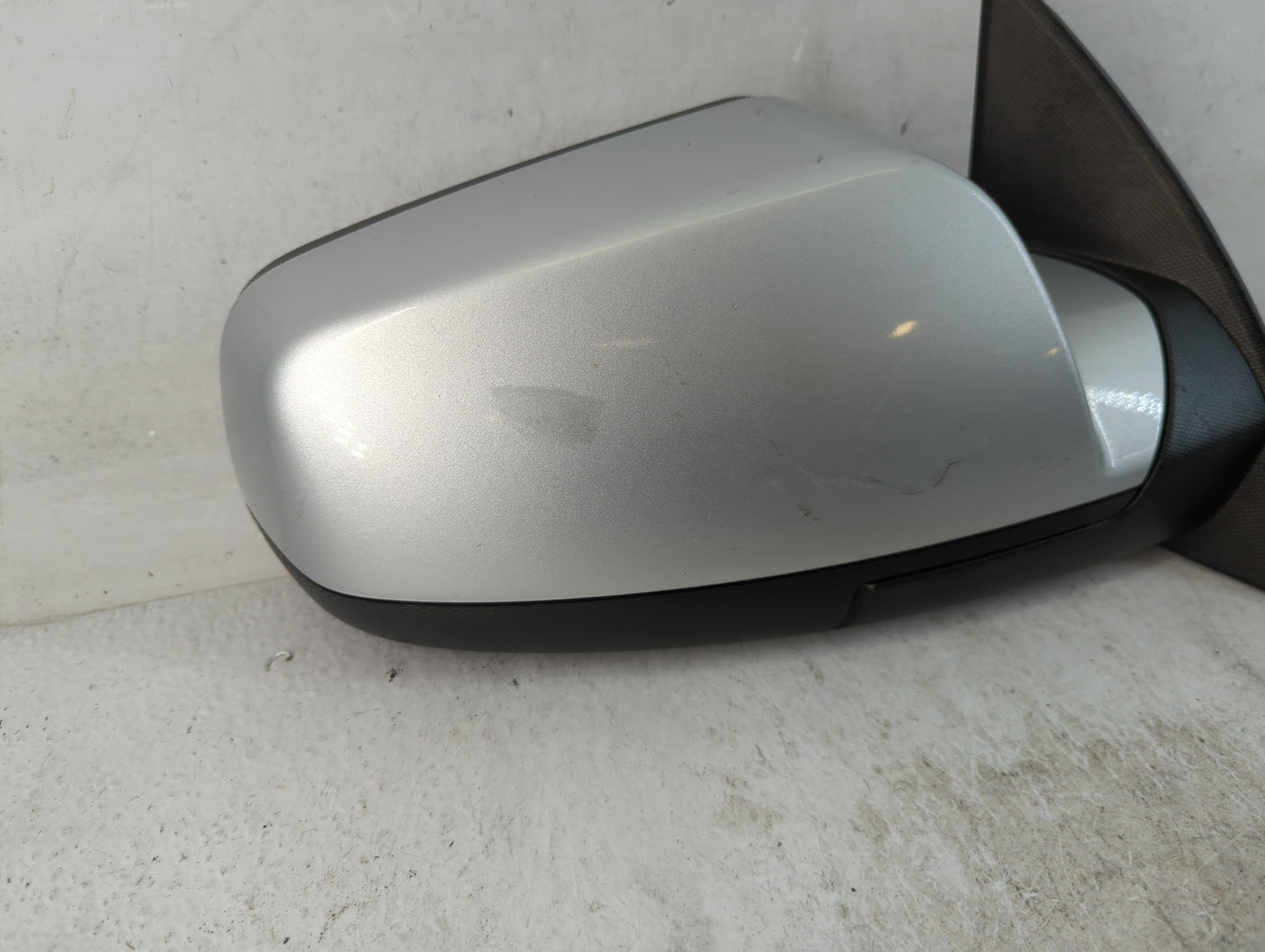 2010-2011 Gmc Terrain Side Mirror Replacement Passenger Right View Door Mirror Fits Fits 2010 2011 OEM Used Auto Parts - Oemusedautoparts1.com