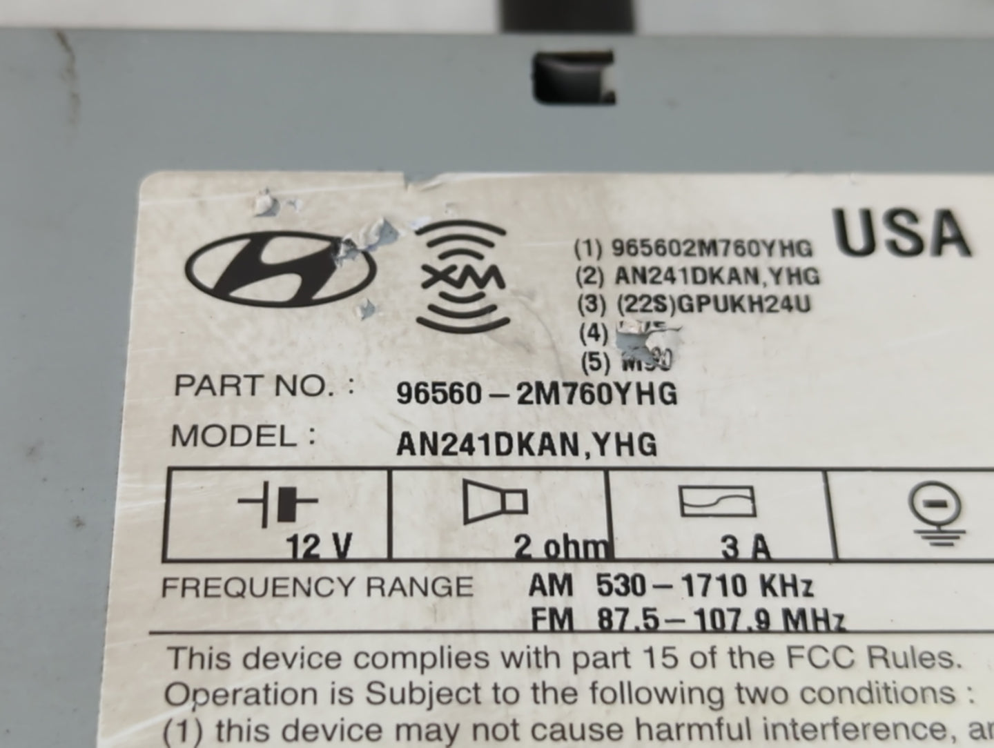 2013-2015 Hyundai Genesis Radio AM FM Cd Player Receiver Replacement P/N:96560-2M760YHG Fits Fits 2013 2014 2015 OEM Used Auto Parts - Oemusedautoparts1.com