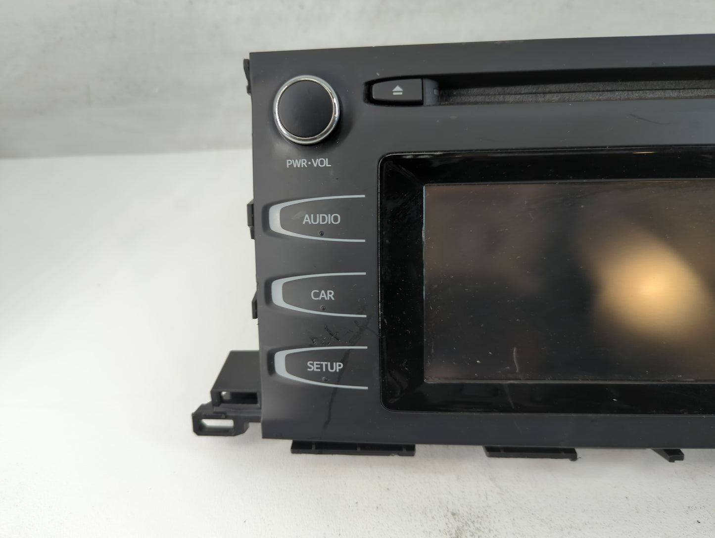 2018-2019 Toyota Highlander Radio AM FM Cd Player Receiver Replacement P/N:86140-0E231 Fits Fits 2018 2019 OEM Used Auto Parts - Oemusedautoparts1.com