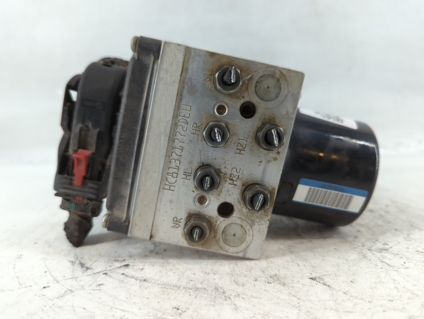 2009-2010 Volkswagen Passat ABS Pump Control Module Replacement P/N:16705905 3C0.614.109.P Fits Fits 2009 2010 OEM Used Auto Parts - Oemusedautoparts1.com