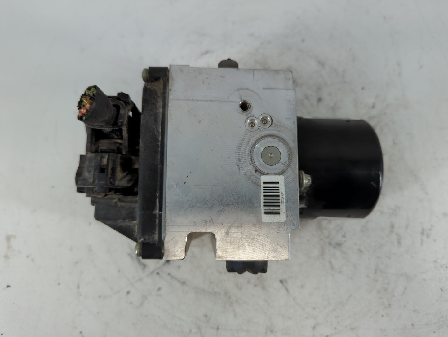 2009-2010 Volkswagen Passat ABS Pump Control Module Replacement P/N:16705905 3C0.614.109.P Fits Fits 2009 2010 OEM Used Auto Parts - Oemusedautoparts1.com