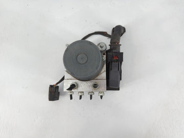 2017 Chevrolet Traverse ABS Pump Control Module Replacement P/N:22822156 Fits Fits 2012 2013 2014 2015 2016 OEM Used Auto Parts