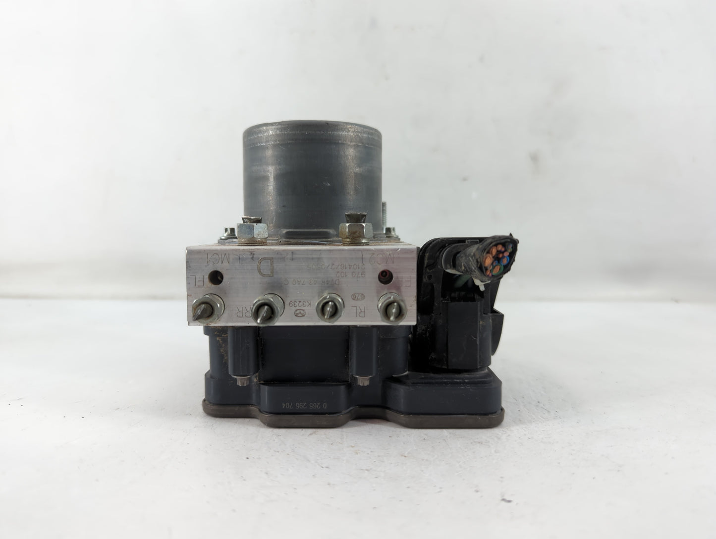2019-2022 Mazda Cx-3 ABS Pump Control Module Replacement P/N:D24R 43 7A0 C Fits Fits 2019 2020 2021 2022 OEM Used Auto Parts - Oemusedautoparts1.com
