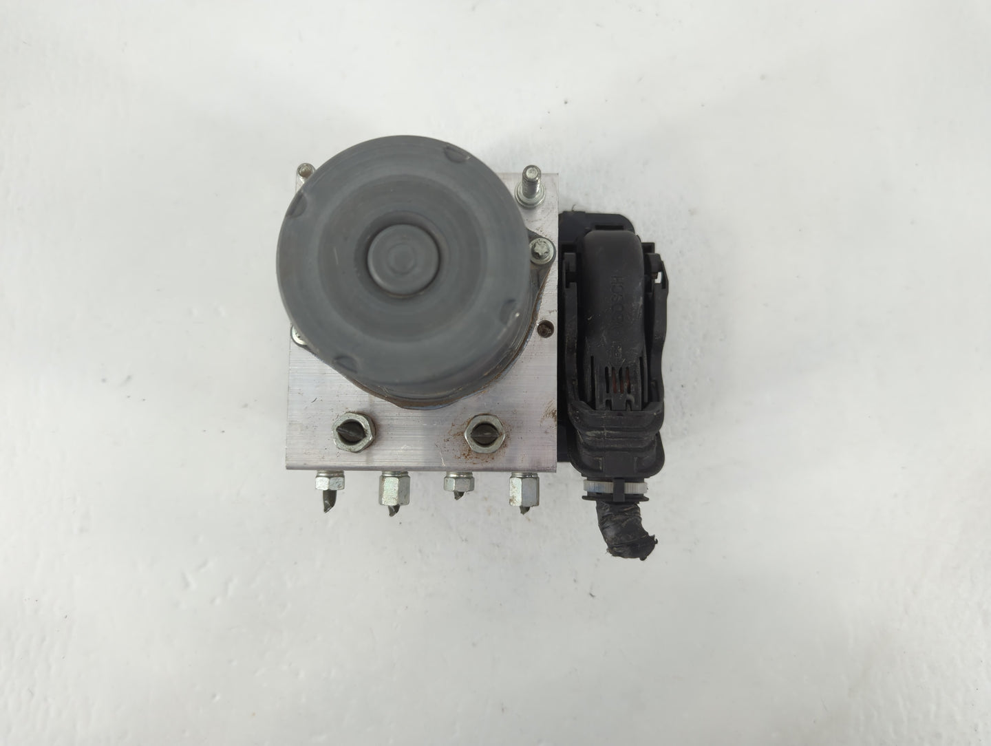 2019-2022 Mazda Cx-3 ABS Pump Control Module Replacement P/N:D24R 43 7A0 C Fits Fits 2019 2020 2021 2022 OEM Used Auto Parts - Oemusedautoparts1.com