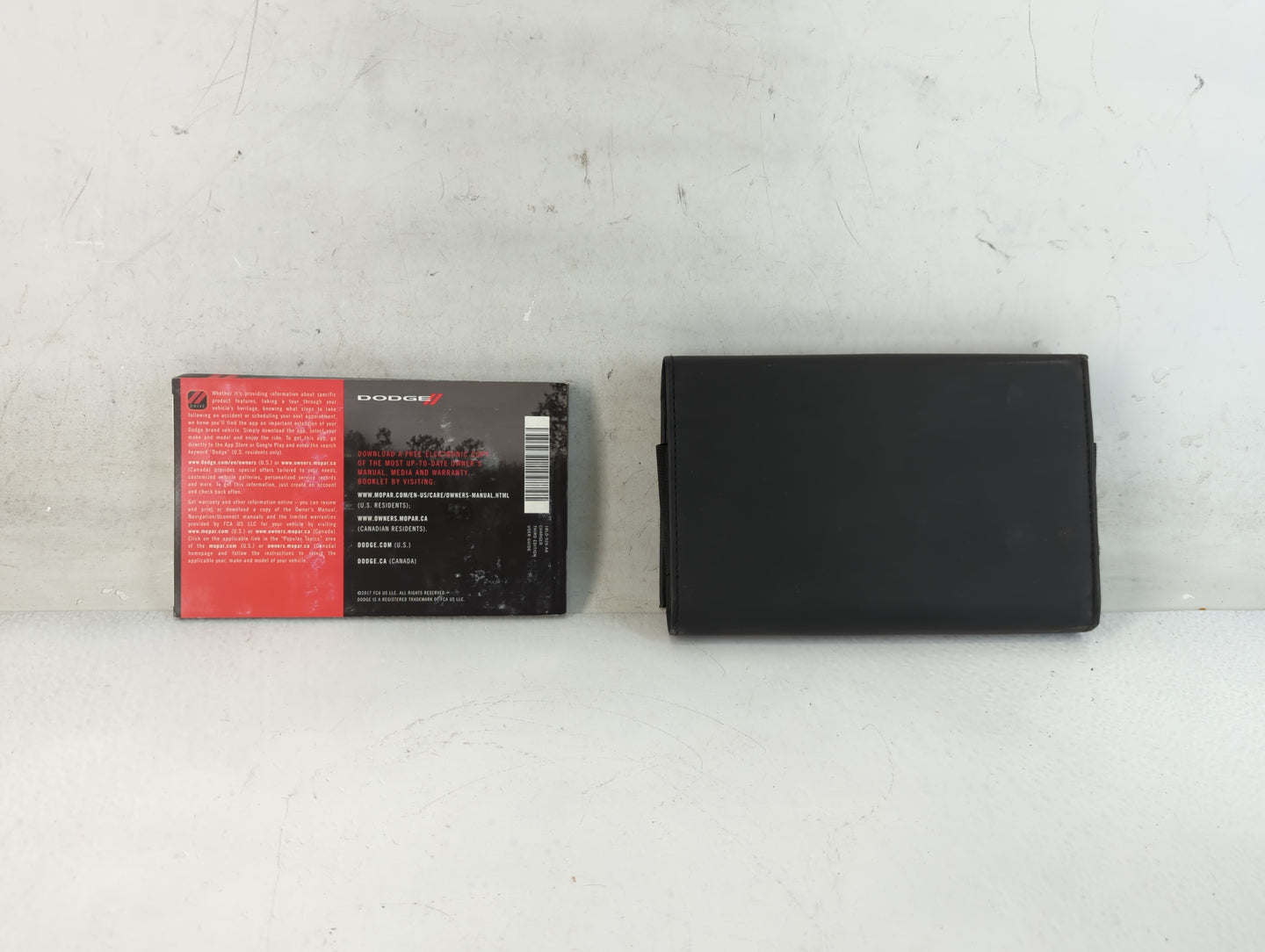 2018 Dodge Charger Owners Manual Book Guide P/N:18LD-926-AA OEM Used Auto Parts - Oemusedautoparts1.com