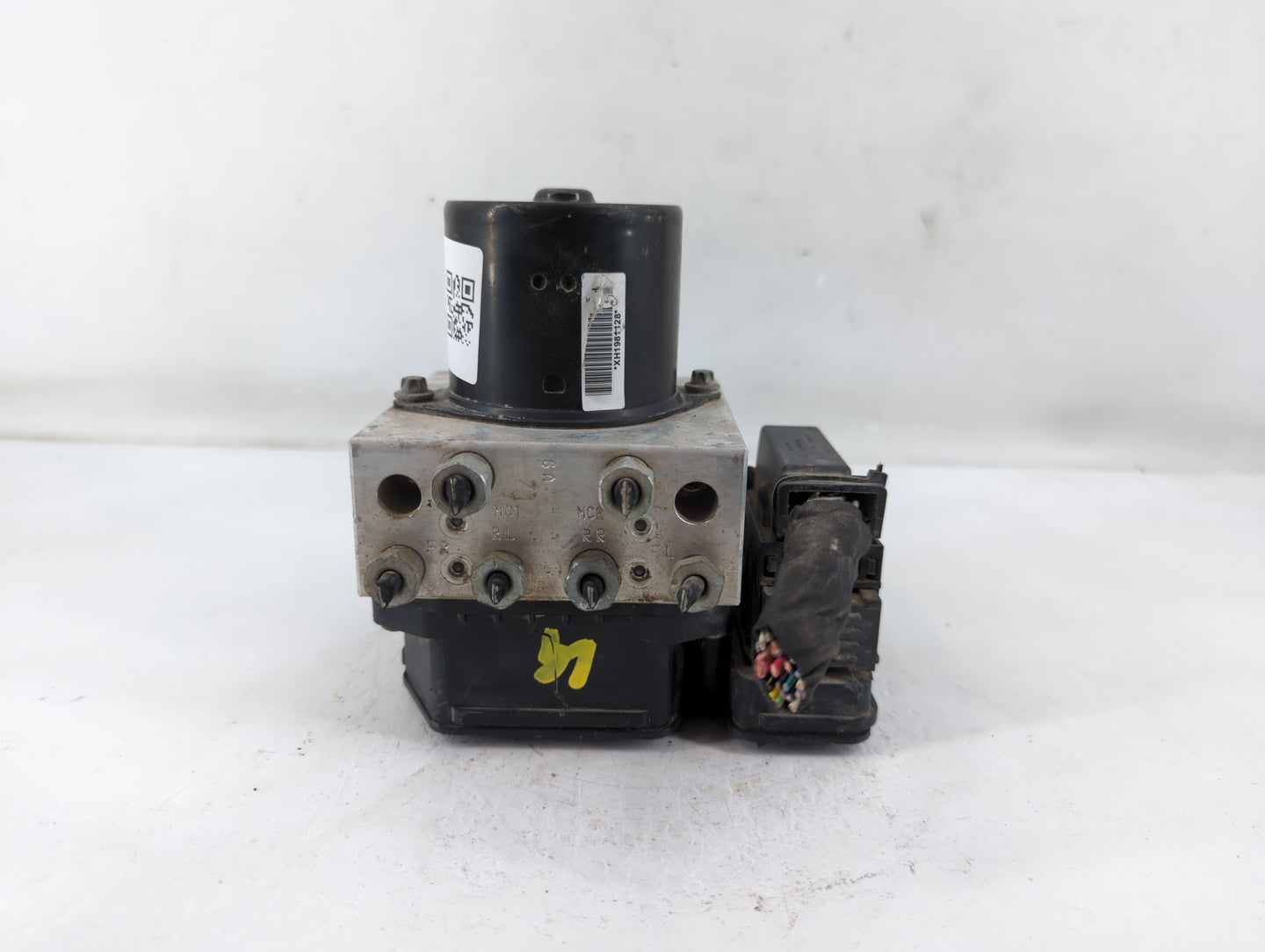 2013-2016 Chevrolet Malibu ABS Pump Control Module Replacement P/N:22863598 Fits Fits 2012 2013 2014 2015 2016 OEM Used Auto Parts - Oemusedautoparts1.com