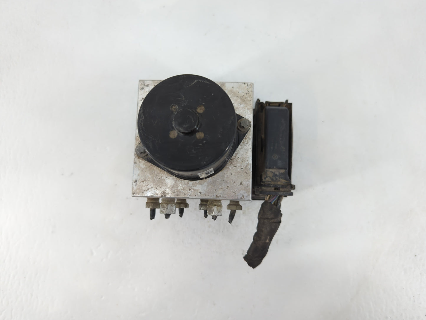 2013-2016 Chevrolet Malibu ABS Pump Control Module Replacement P/N:22863598 Fits Fits 2012 2013 2014 2015 2016 OEM Used Auto Parts - Oemusedautoparts1.com