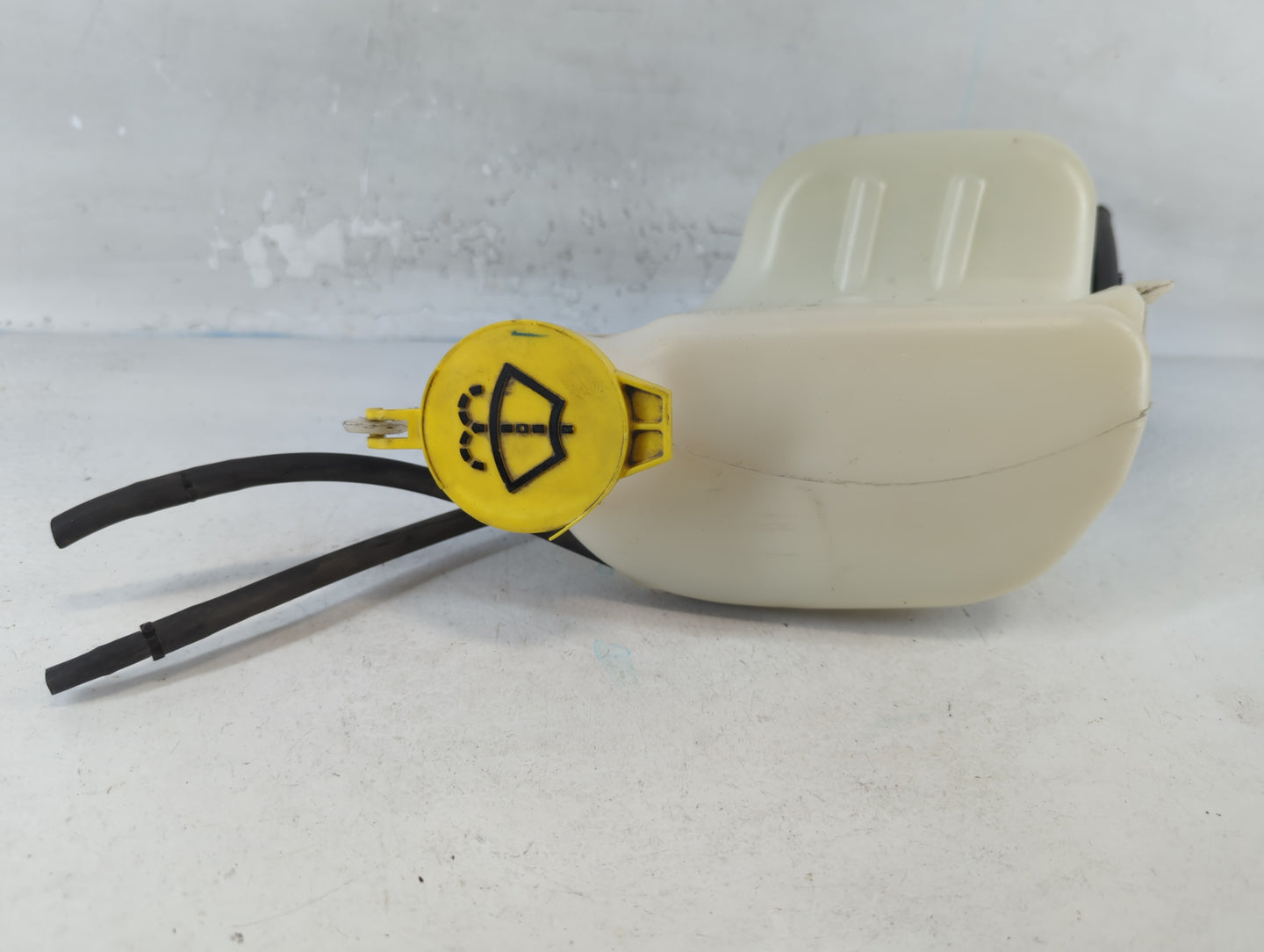 Jeep Compass Windshield Washer Fluid Reservoir Bottle Oem - Oemusedautoparts1.com