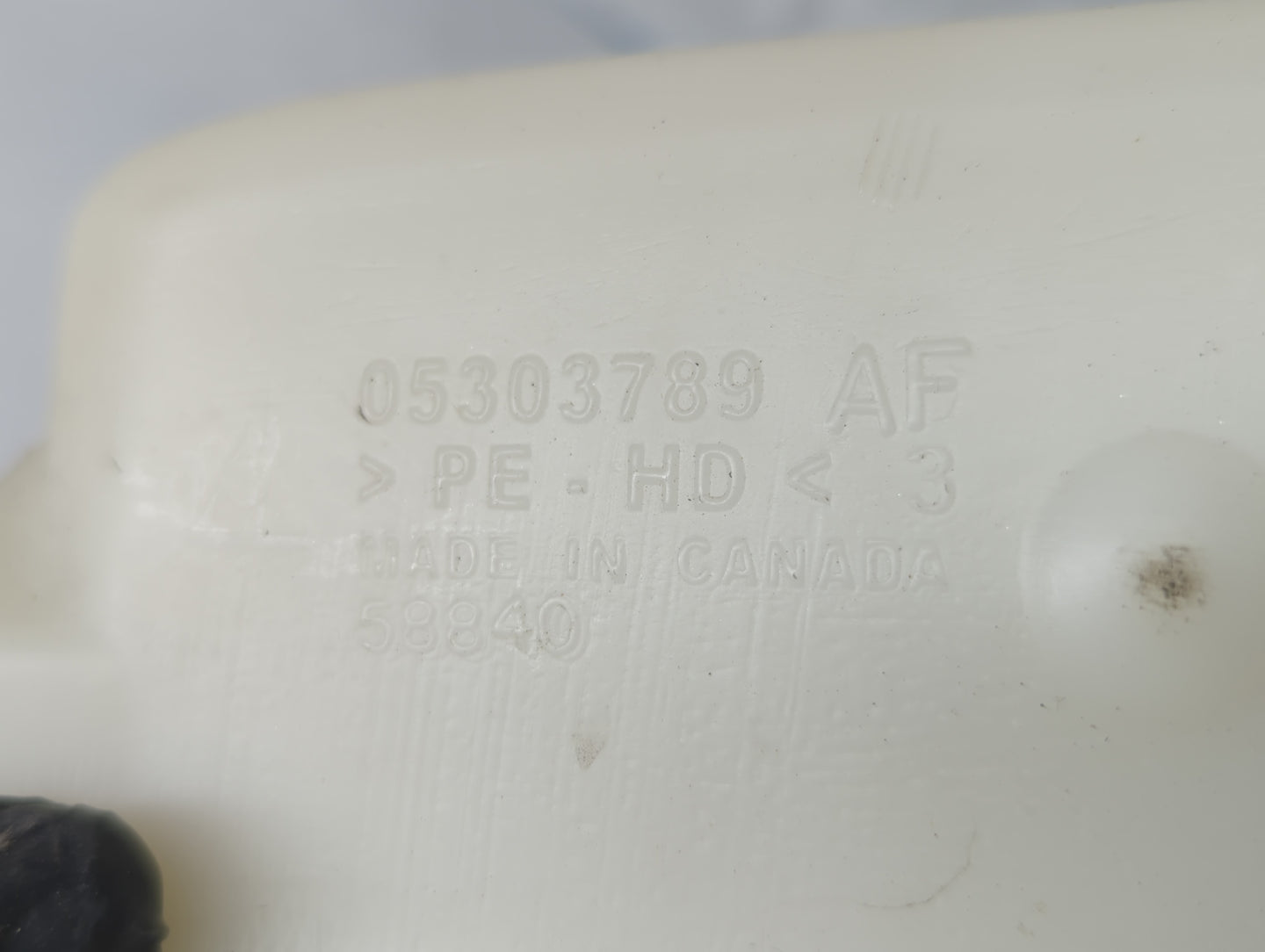 Jeep Compass Windshield Washer Fluid Reservoir Bottle Oem - Oemusedautoparts1.com