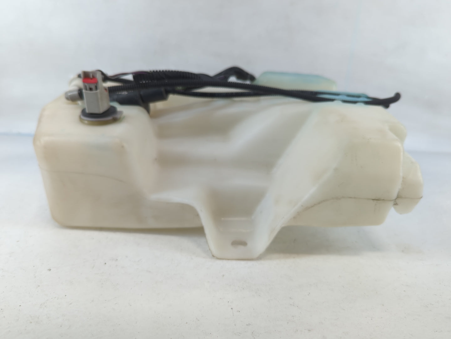 2015-2019 Ford Escape Windshield Washer Fluid Reservoir Bottle Oem - Oemusedautoparts1.com