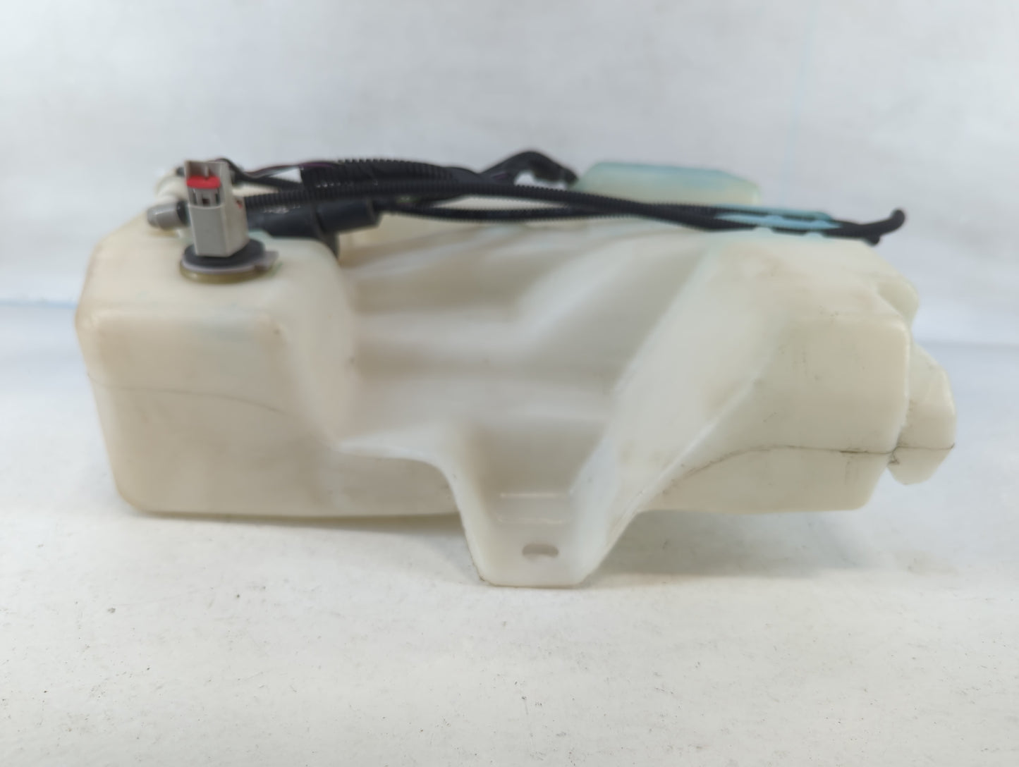 2015-2019 Ford Escape Windshield Washer Fluid Reservoir Bottle Oem - Oemusedautoparts1.com