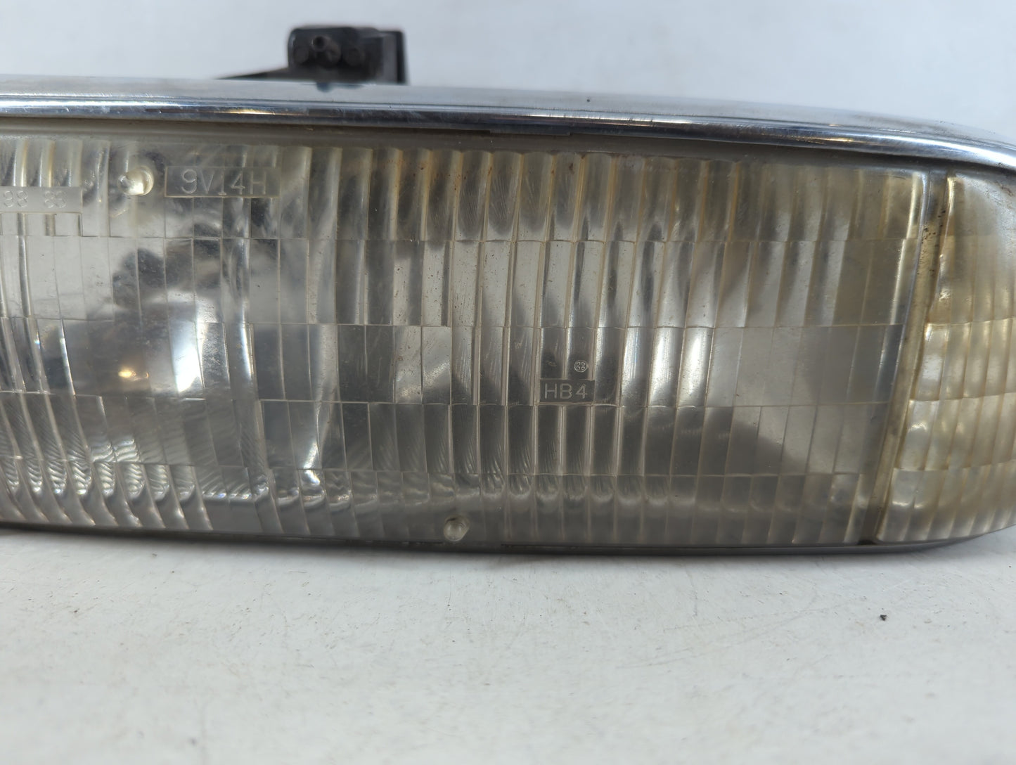 1998-2004 Chevrolet S10 Driver Left Oem Head Light Headlight Lamp - Oemusedautoparts1.com