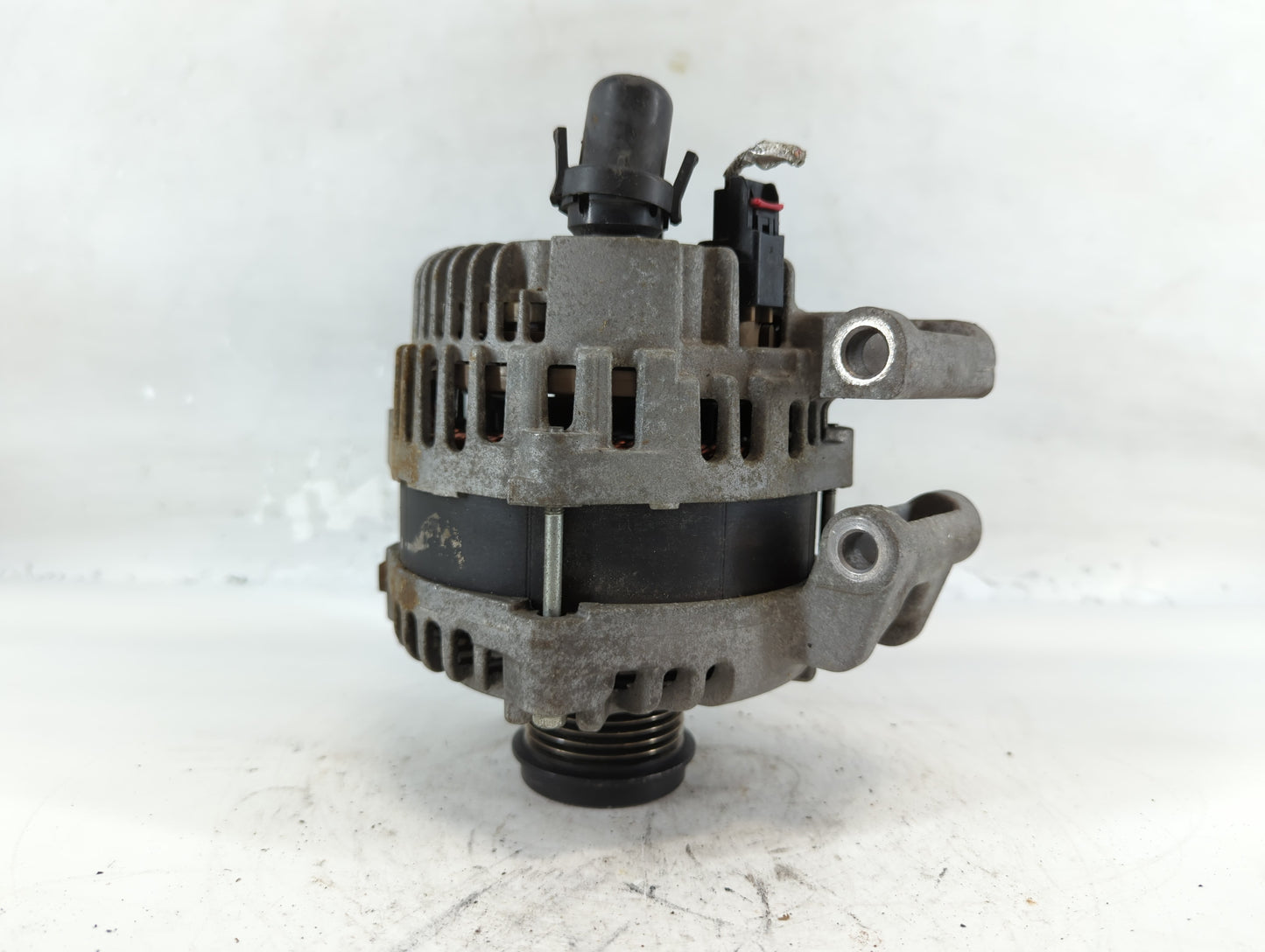 2015-2021 Jeep Renegade Alternator Replacement Generator Charging Assembly Engine OEM P/N:56029624AB Fits OEM Used Auto Parts - Oemusedautoparts1.com