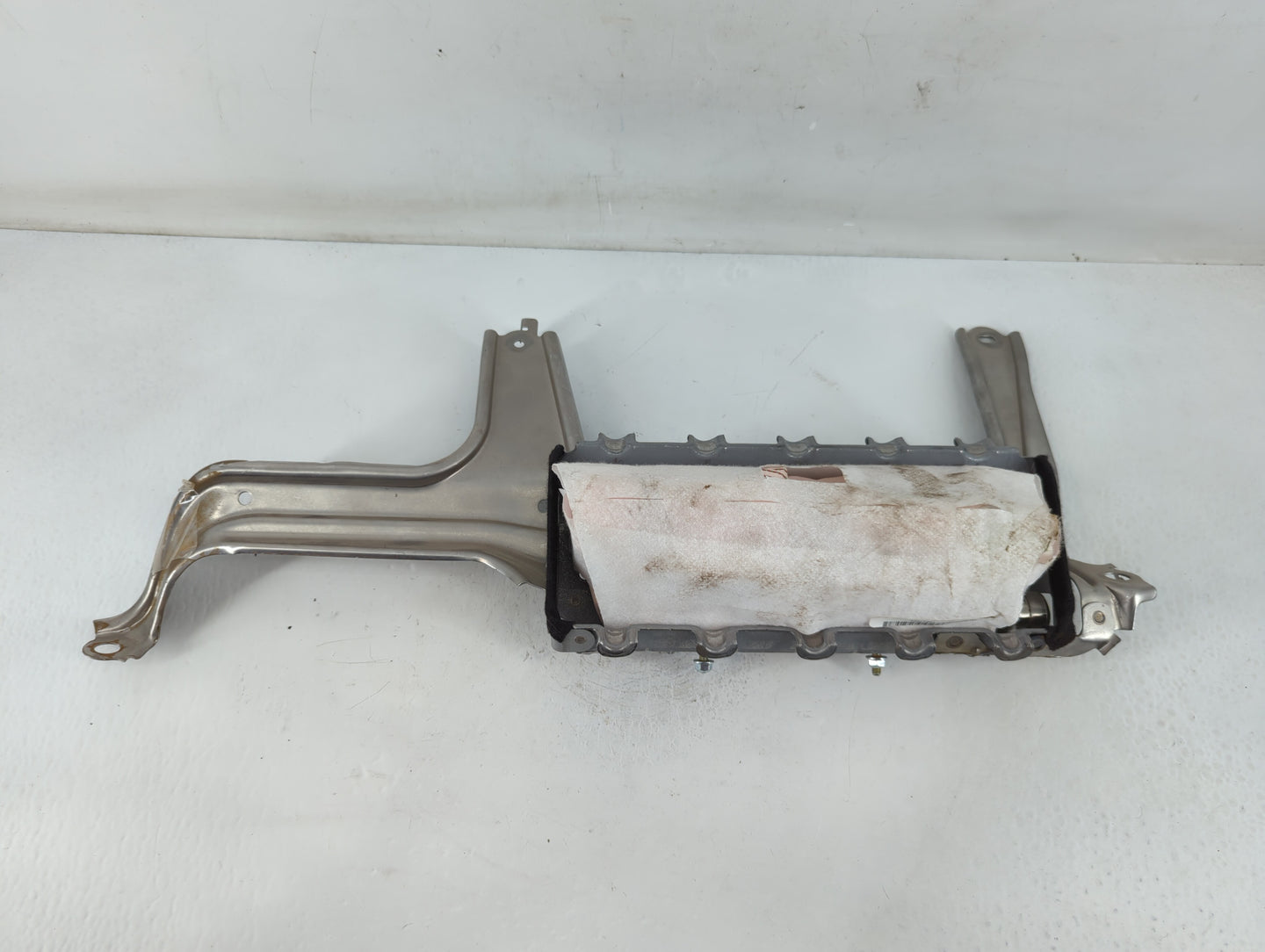 2015-2017 Toyota Camry Air Bag Driver Left Knee OEM Fits Fits 2015 2016 2017 OEM Used Auto Parts - Oemusedautoparts1.com