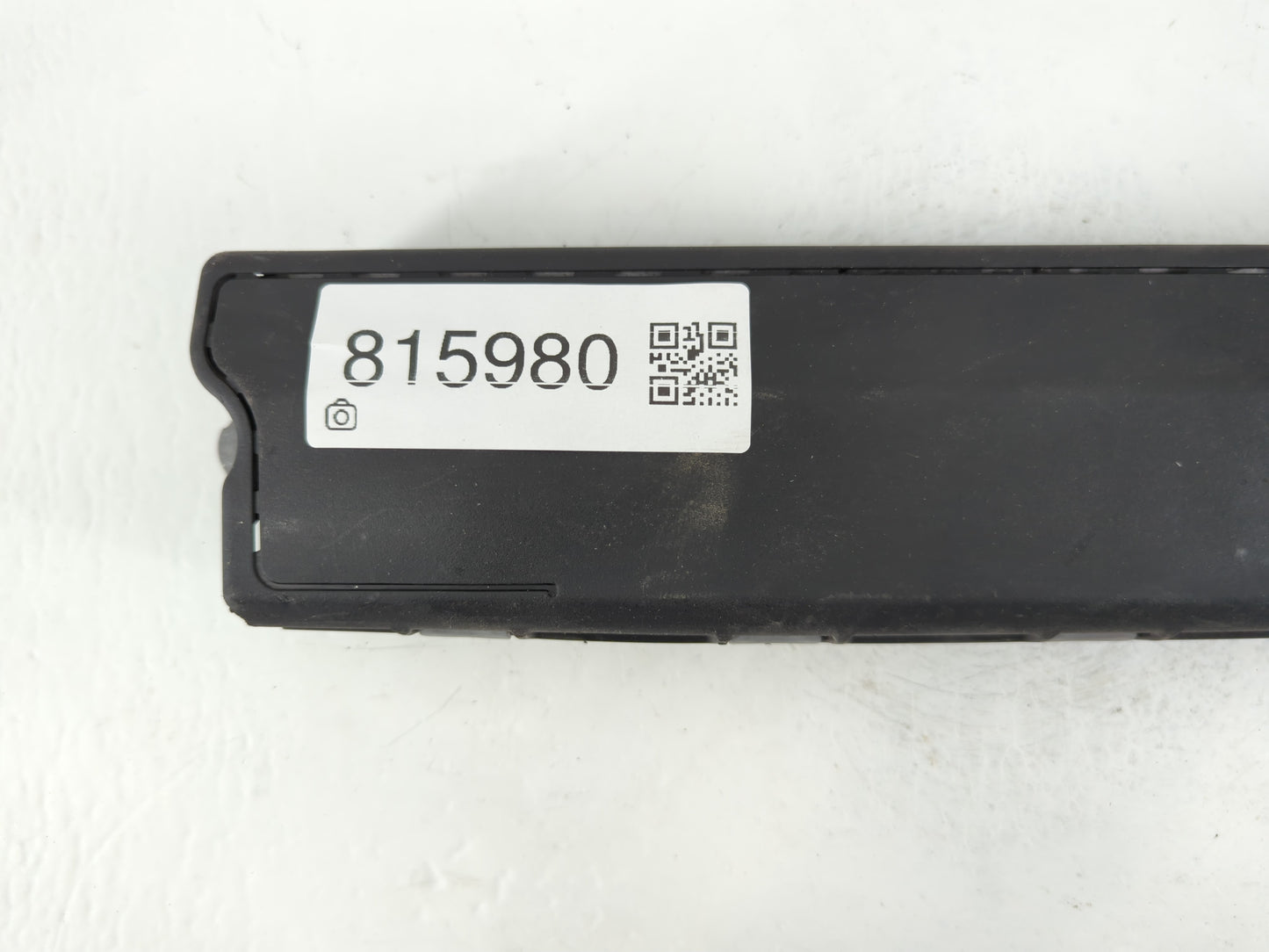 2024 Chevrolet Equinox Air Bag Driver Left Knee OEM P/N:85044864 Fits OEM Used Auto Parts - Oemusedautoparts1.com
