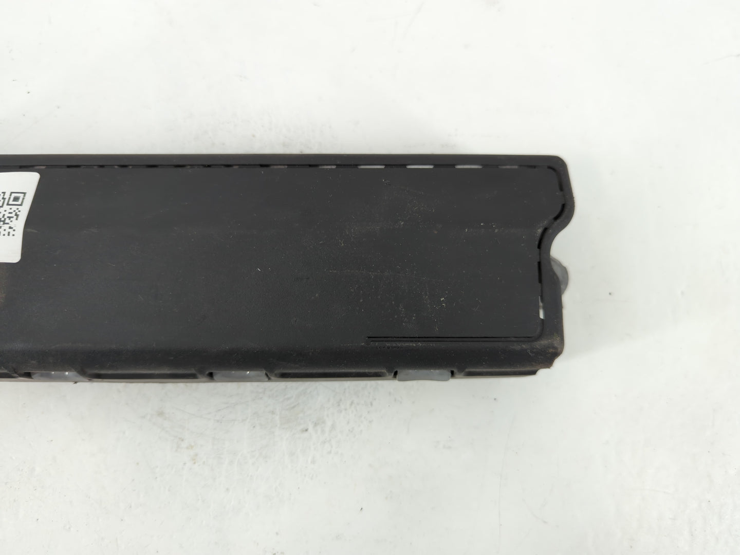 2024 Chevrolet Equinox Air Bag Driver Left Knee OEM P/N:85044864 Fits OEM Used Auto Parts - Oemusedautoparts1.com