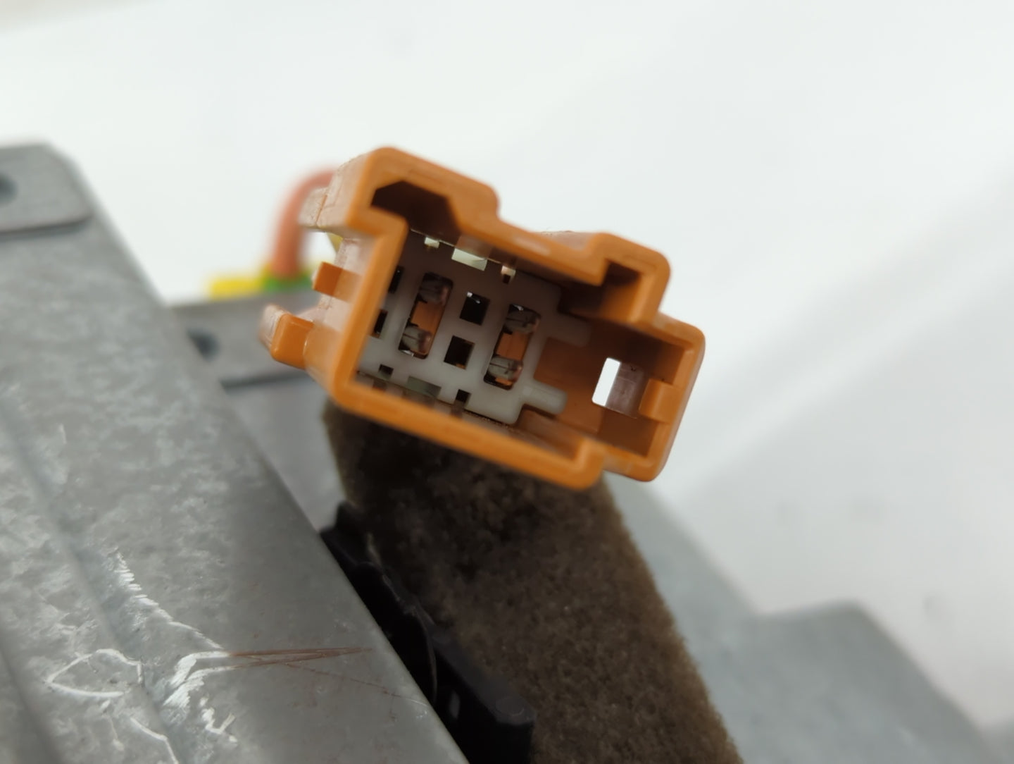 1999-2000 Volvo V70 Air Bag Passenger Right Dashboard OEM P/N:9191928 Fits Fits 1999 2000 2001 2002 2003 2004 OEM Used Auto Parts - Oemusedautoparts1.com