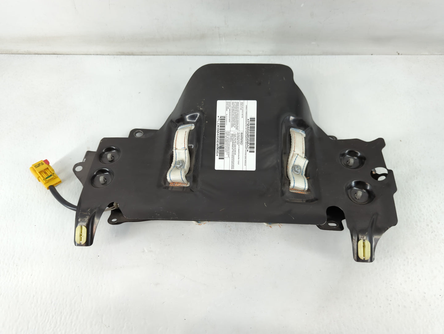 2005 Chrysler Town & Country Air Bag Driver Left Knee OEM P/N:P04680560AC Fits OEM Used Auto Parts - Oemusedautoparts1.com