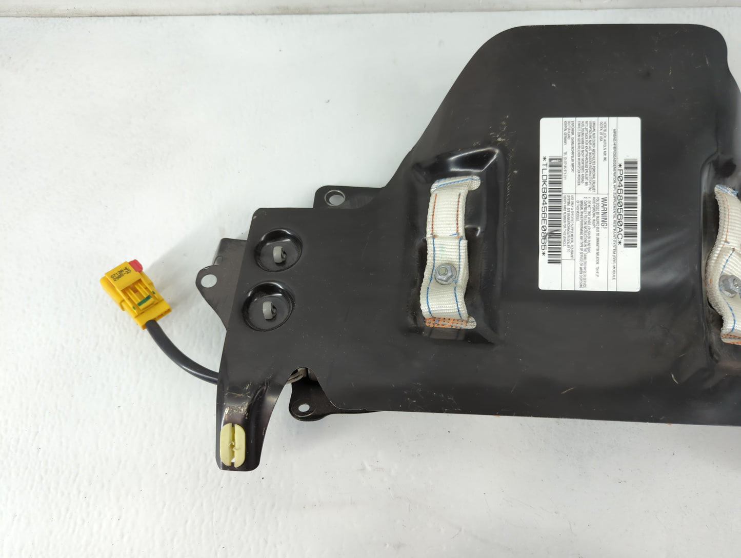 2005 Chrysler Town & Country Air Bag Driver Left Knee OEM P/N:P04680560AC Fits OEM Used Auto Parts - Oemusedautoparts1.com