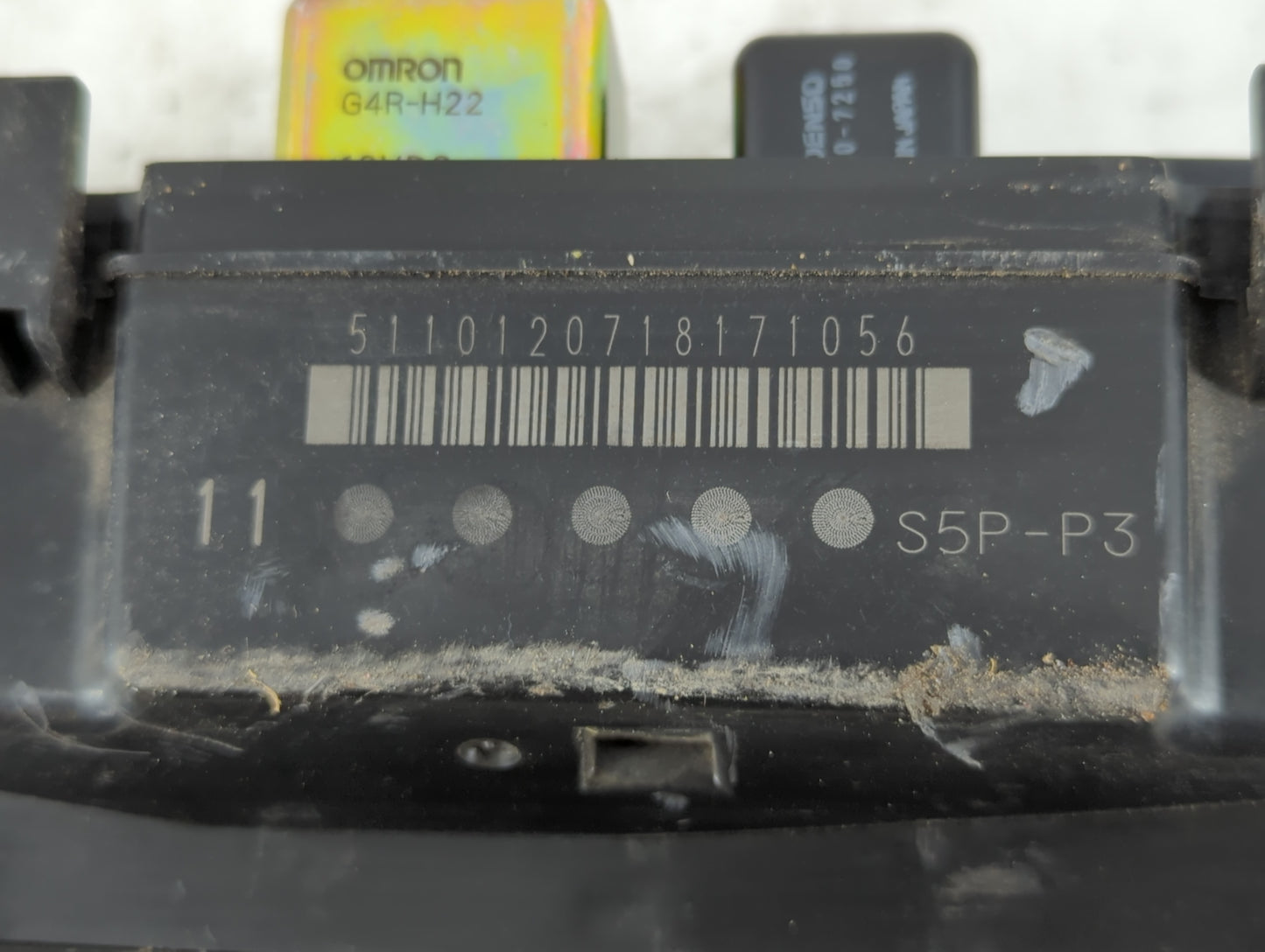 2001-2005 Honda Civic Fusebox Fuse Box Panel Relay Module P/N:S5P-P3 Fits Fits 2001 2002 2003 2004 2005 OEM Used Auto Parts - Oemusedautoparts1.com