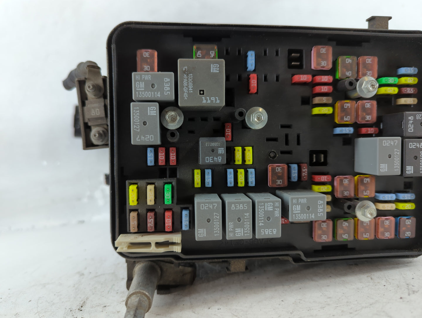 2013-2015 Gmc Terrain Fusebox Fuse Box Panel Relay Module P/N:22929763 01 Fits Fits 2013 2014 2015 OEM Used Auto Parts - Oemusedautoparts1.com