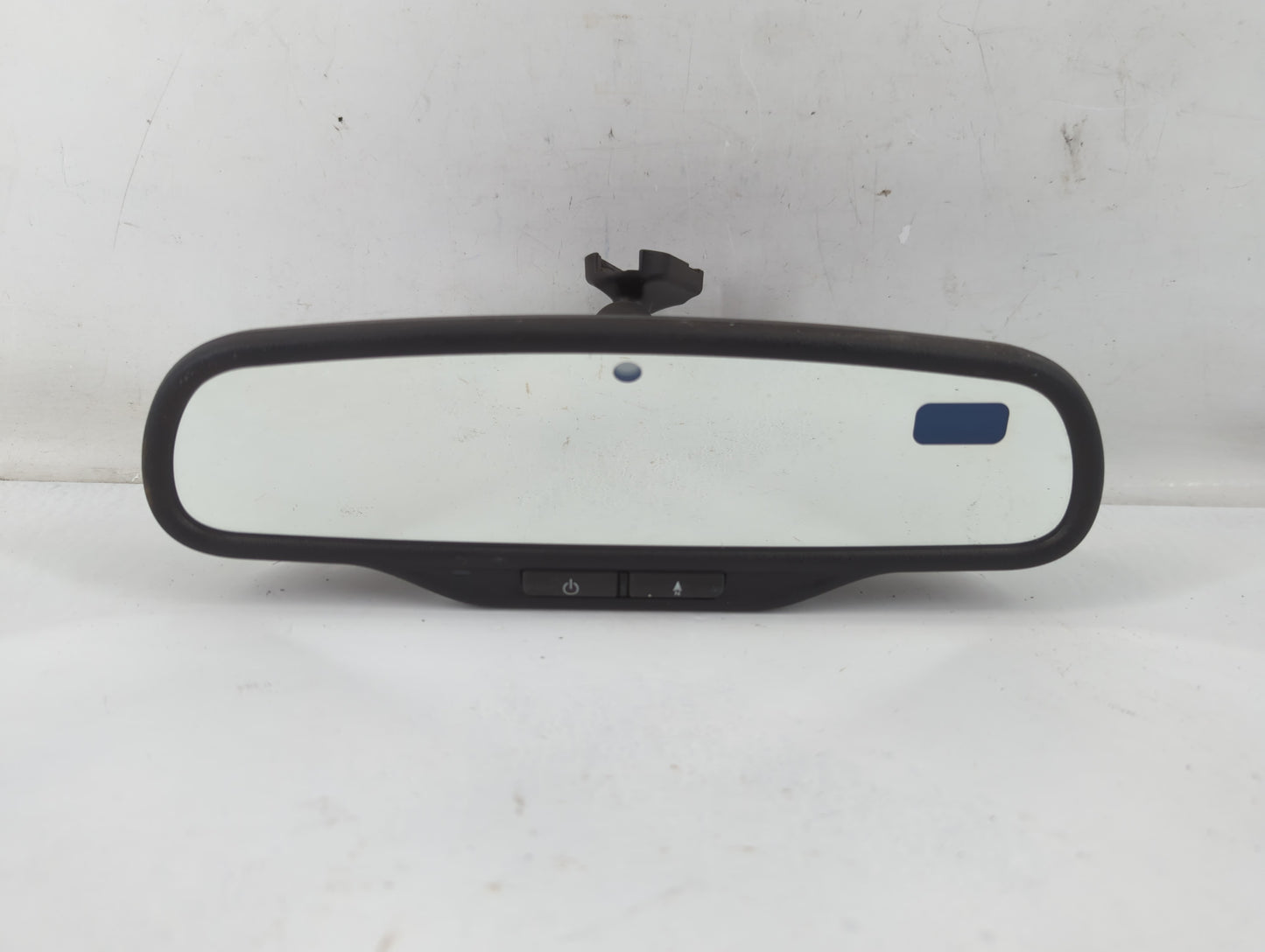2007 Suzuki Xl-7 Interior Rear View Mirror Replacement OEM P/N:IE025898 Fits OEM Used Auto Parts - Oemusedautoparts1.com