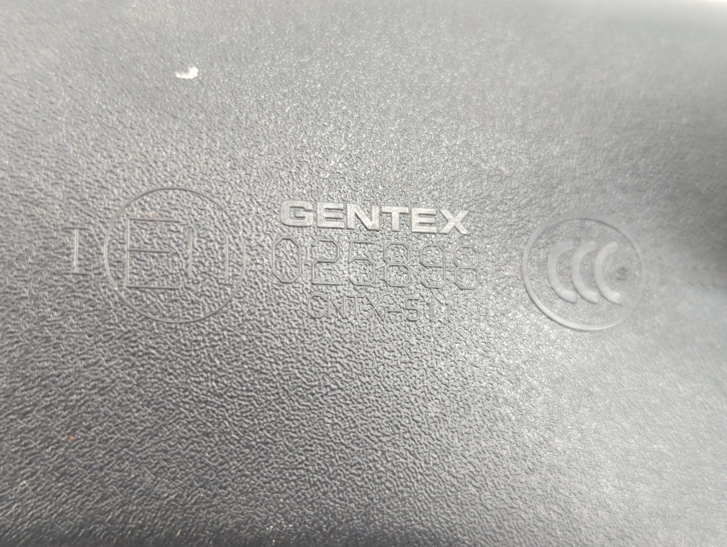 2007 Suzuki Xl-7 Interior Rear View Mirror Replacement OEM P/N:IE025898 Fits OEM Used Auto Parts - Oemusedautoparts1.com